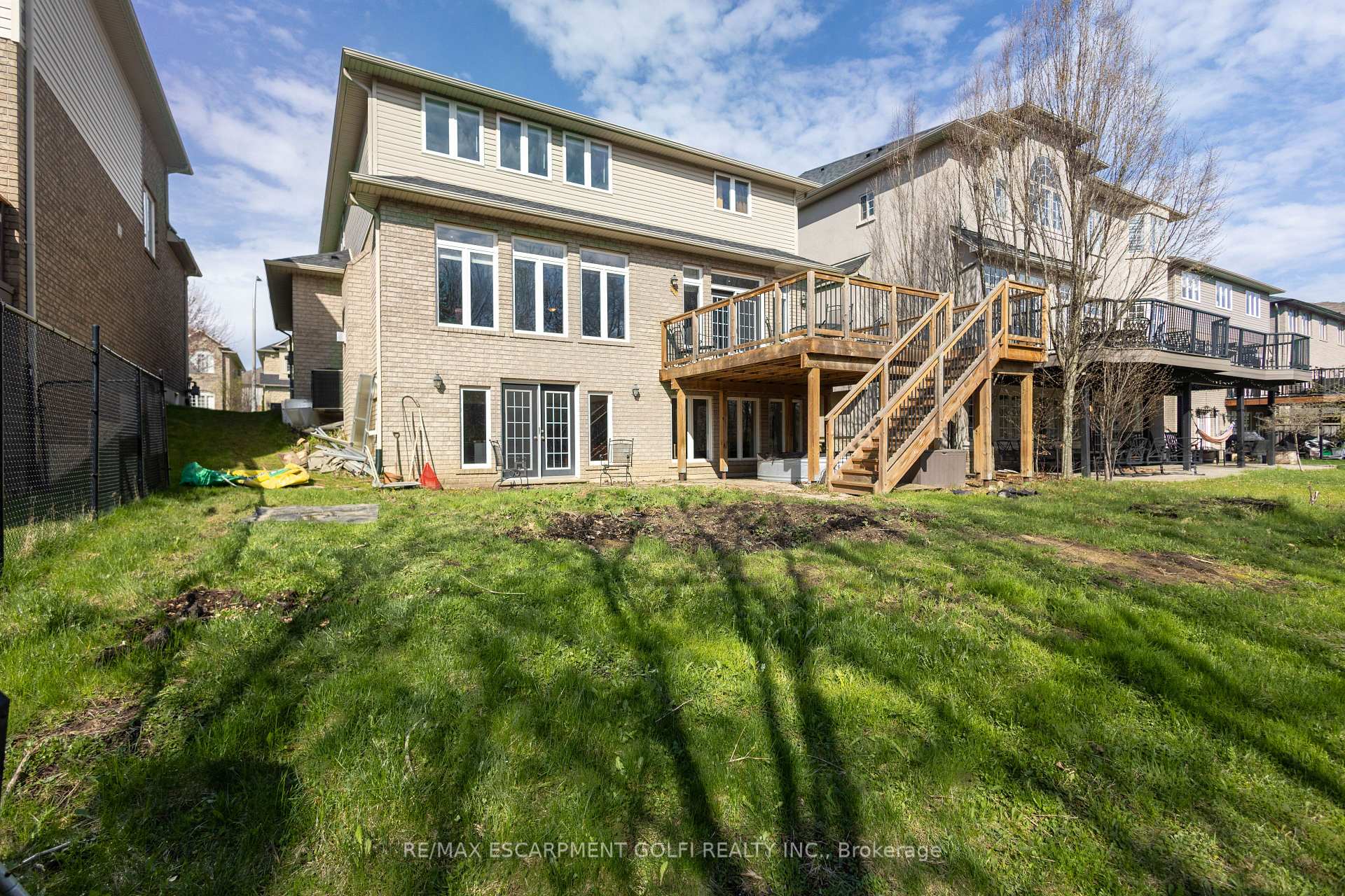 Photo 44 of 216 Diiorio Circle, Hamilton, Meadowlands — HOMEH