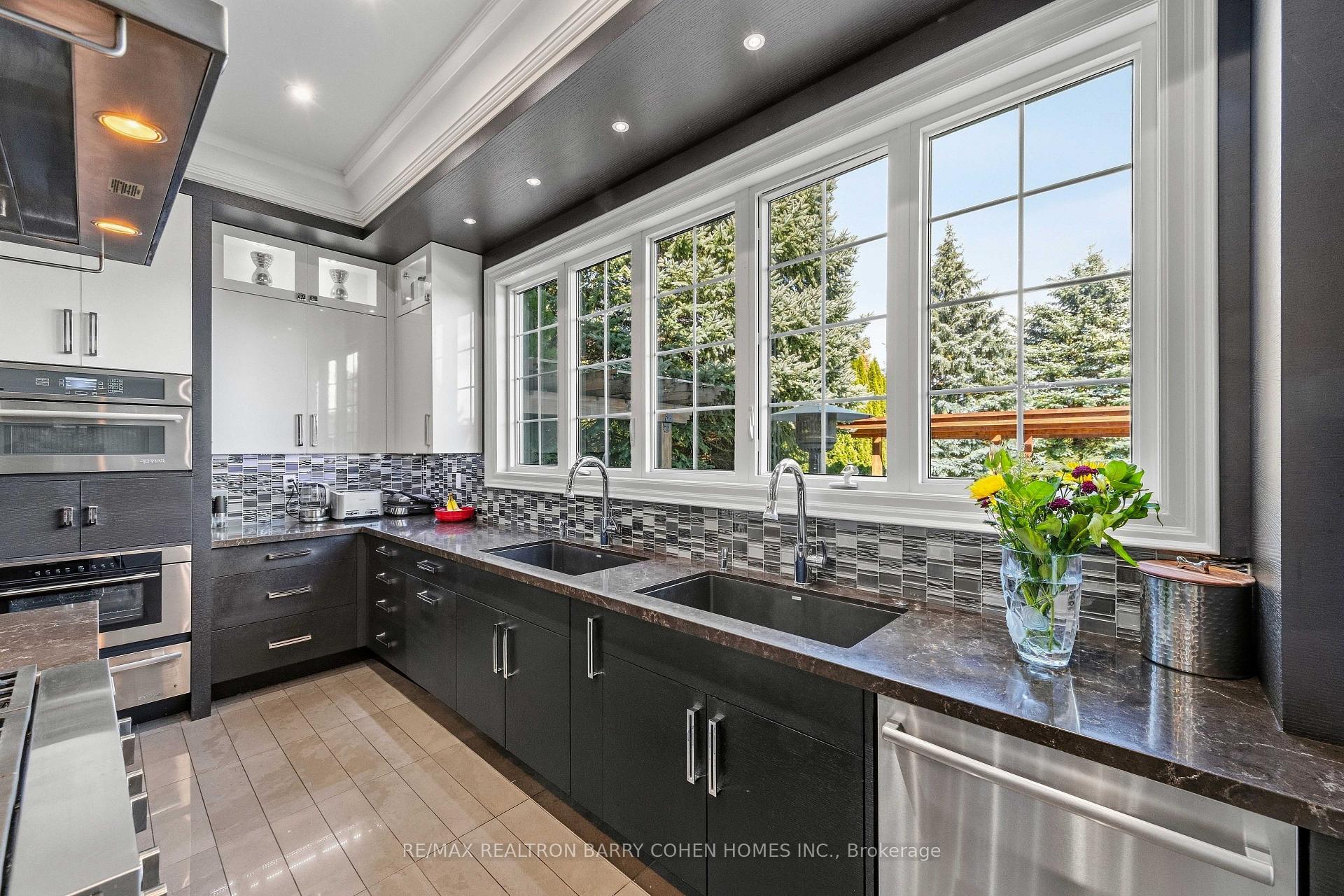 Photo 18 of 65 Parr Place, Vaughan, Uplands — HOMEH
