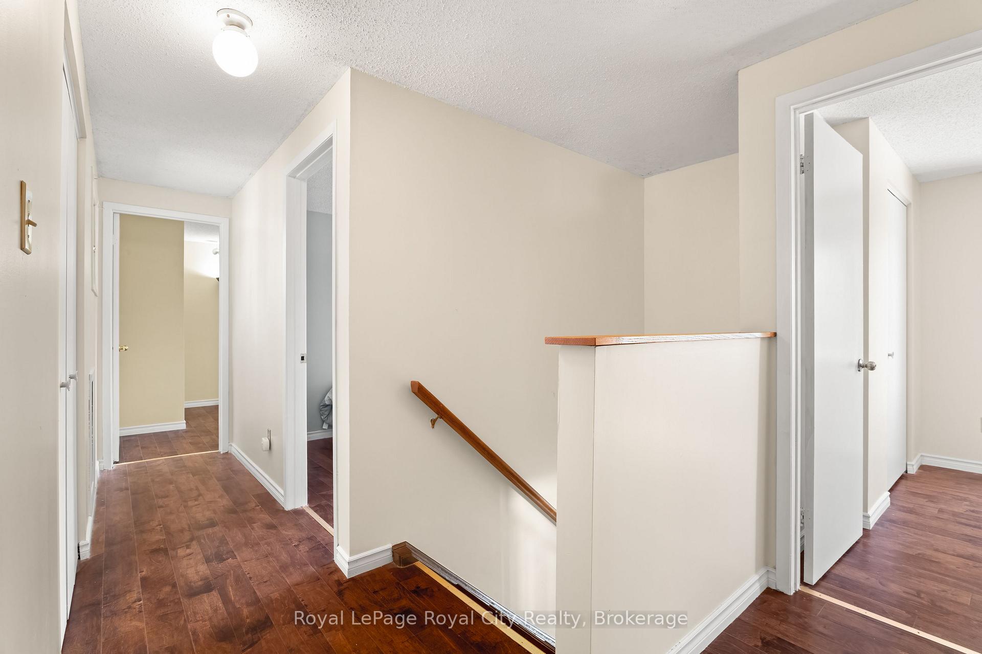 Photo 21 of 121 Imperial Road N, Guelph, Willow West/Sugarbush/West Acres — HOMEH