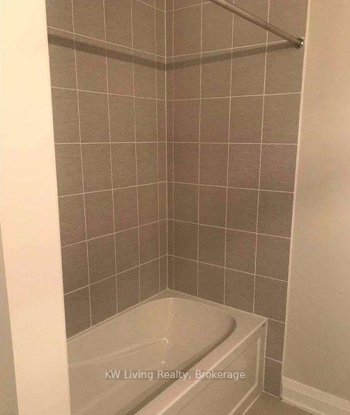 Photo 14 of 39 Oliana Way, Brampton, Bram West — HOMEH