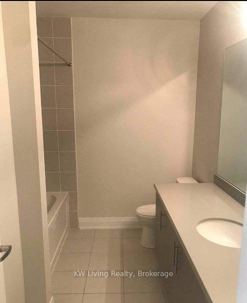 Photo 15 of 39 Oliana Way, Brampton, Bram West — HOMEH