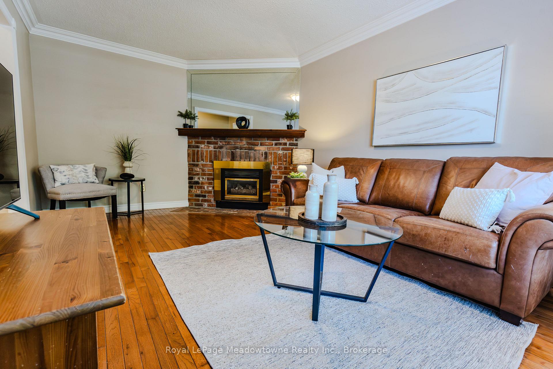 Photo 8 of 902 Laurier Avenue, Milton, Timberlea — HOMEH