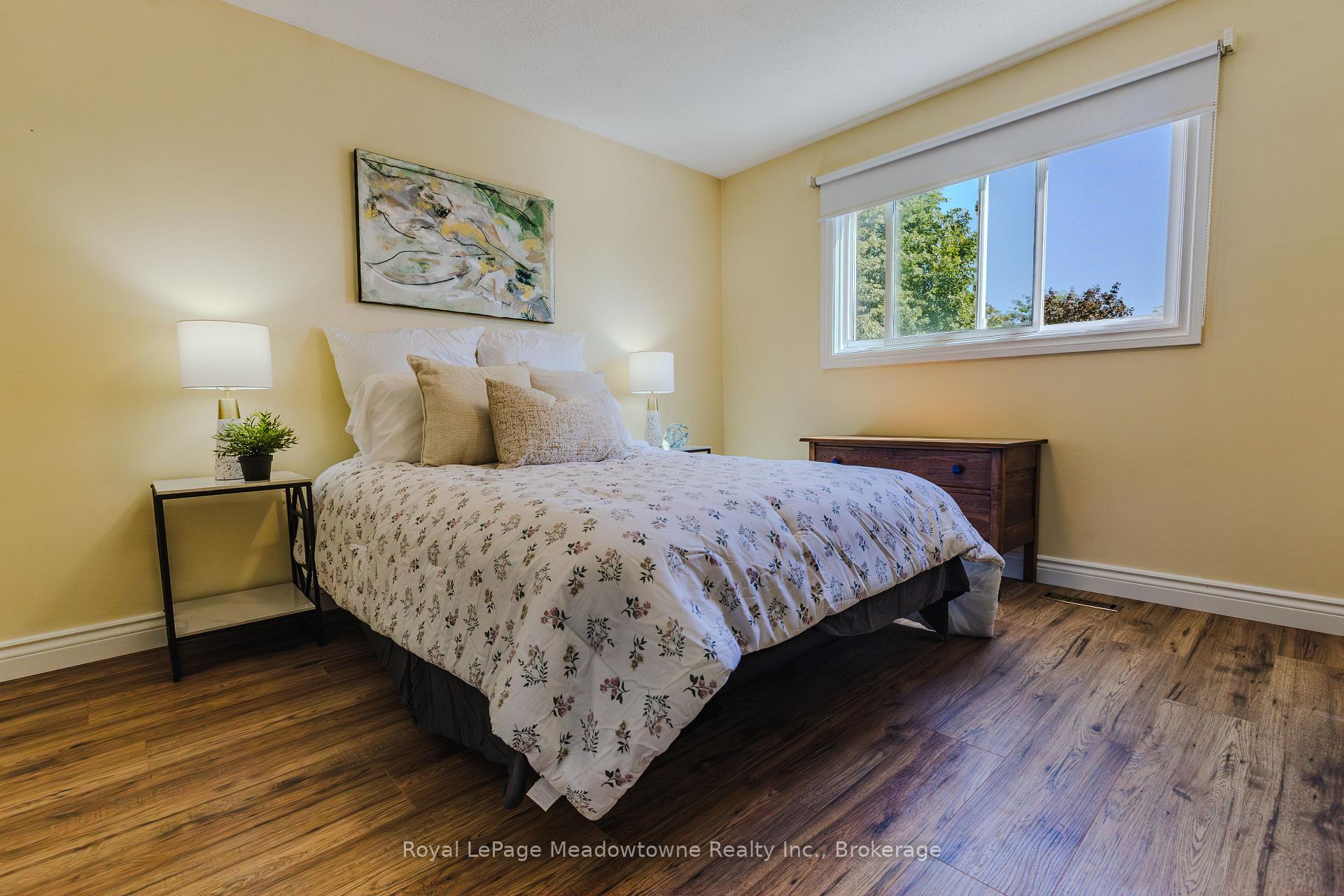 Photo 25 of 902 Laurier Avenue, Milton, Timberlea — HOMEH