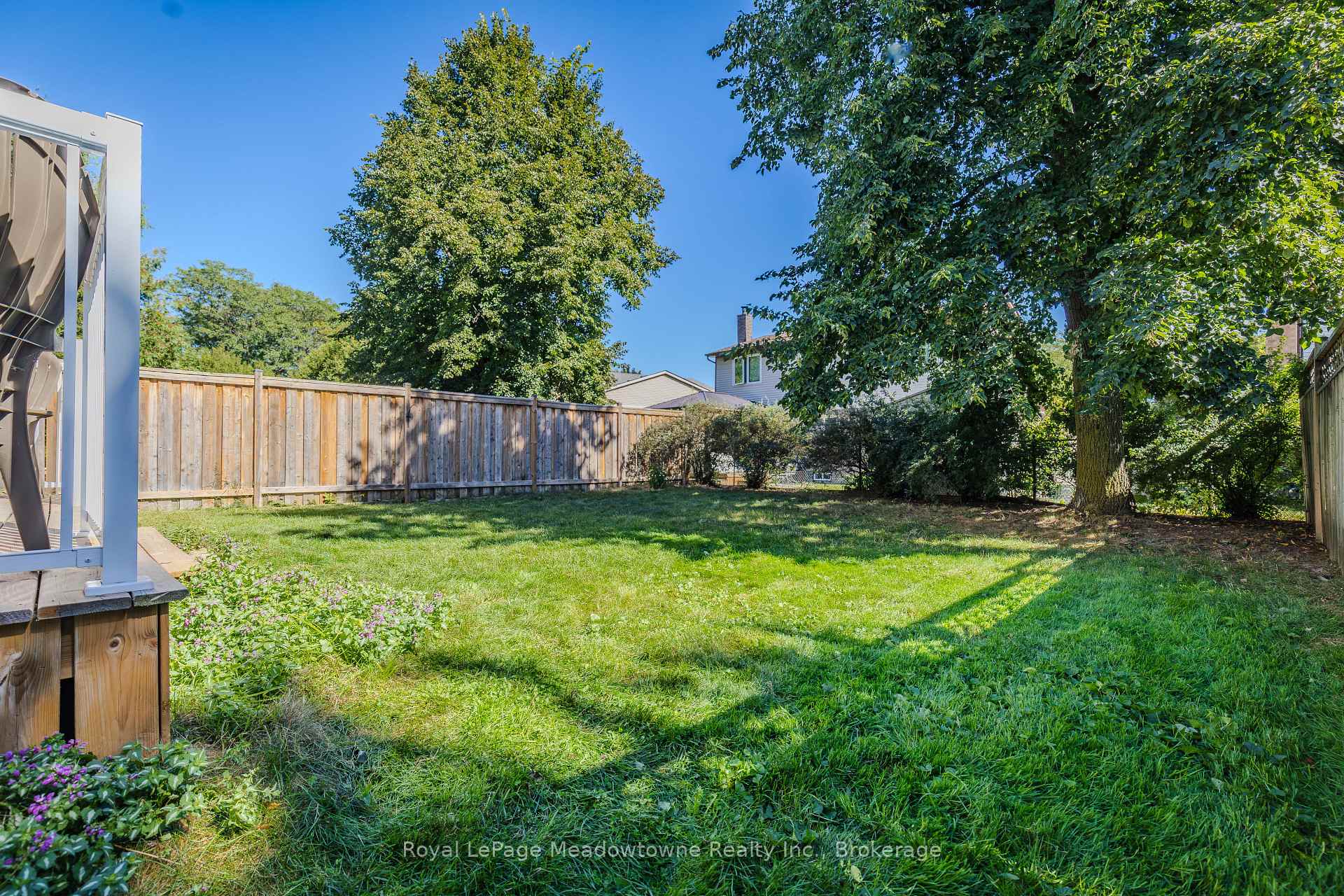 Photo 36 of 902 Laurier Avenue, Milton, Timberlea — HOMEH