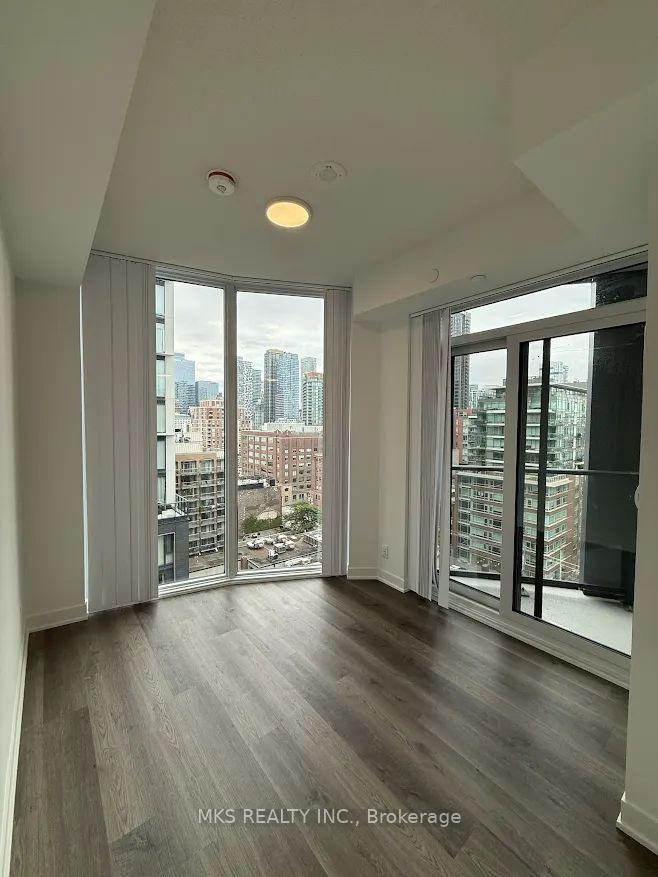 Photo 6 of Unit 1512, 180 Front Street E, Toronto, Moss Park — HOMEH