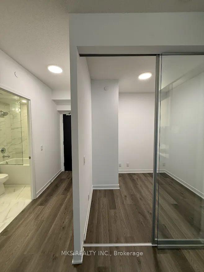 Photo 3 of Unit 1808, 180 Front Street E, Toronto, Moss Park — HOMEH