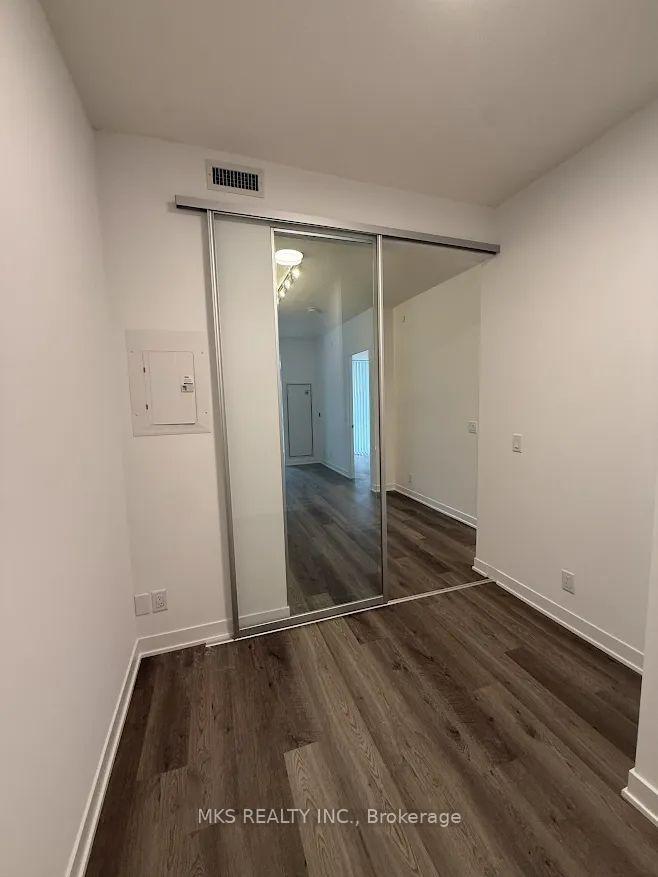 Photo 4 of Unit 1808, 180 Front Street E, Toronto, Moss Park — HOMEH