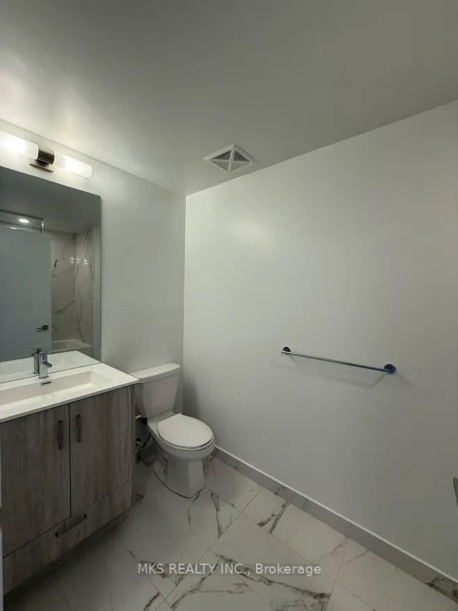 Photo 8 of Unit 1902, 180 Front Street E, Toronto, Moss Park — HOMEH