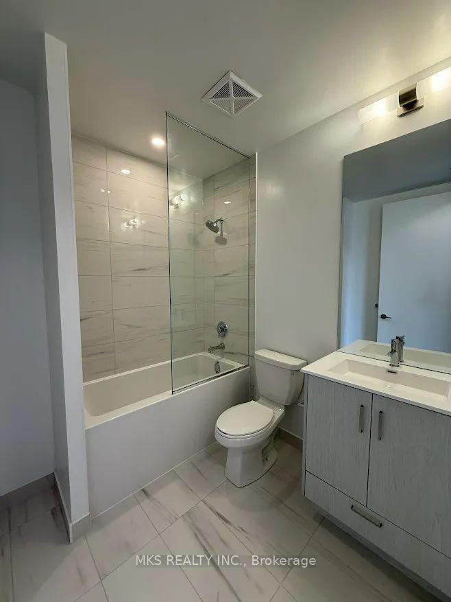 Photo 2 of Unit 2510, 180 Front Street E, Toronto, Moss Park — HOMEH