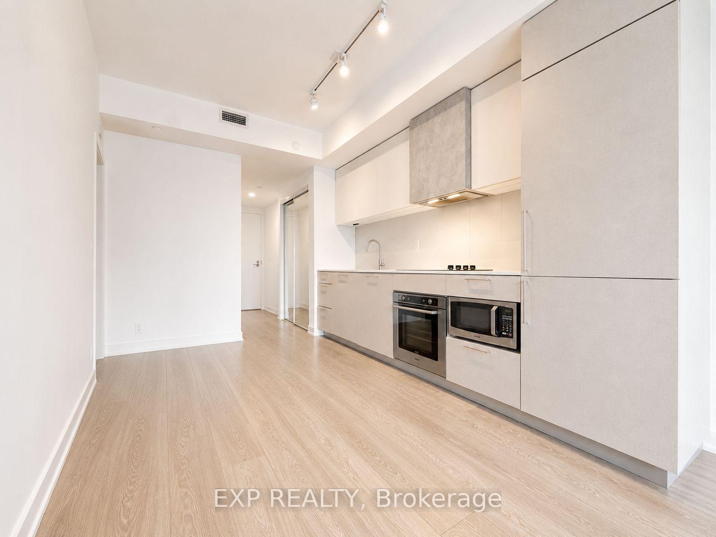 Photo 11 of Unit 811, 19 Western Battery Road, Toronto, Niagara — HOMEH
