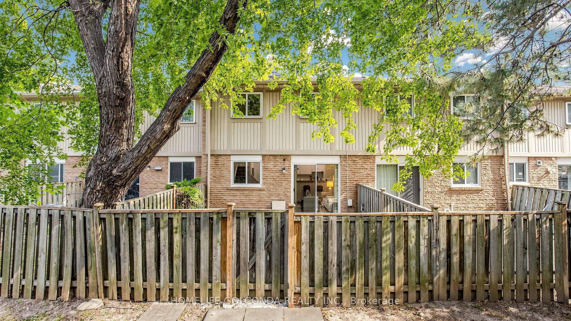 Photo 41 of Unit 69, 1290 Bridletowne Circle, Scarborough, L'Amoreaux — HOMEH