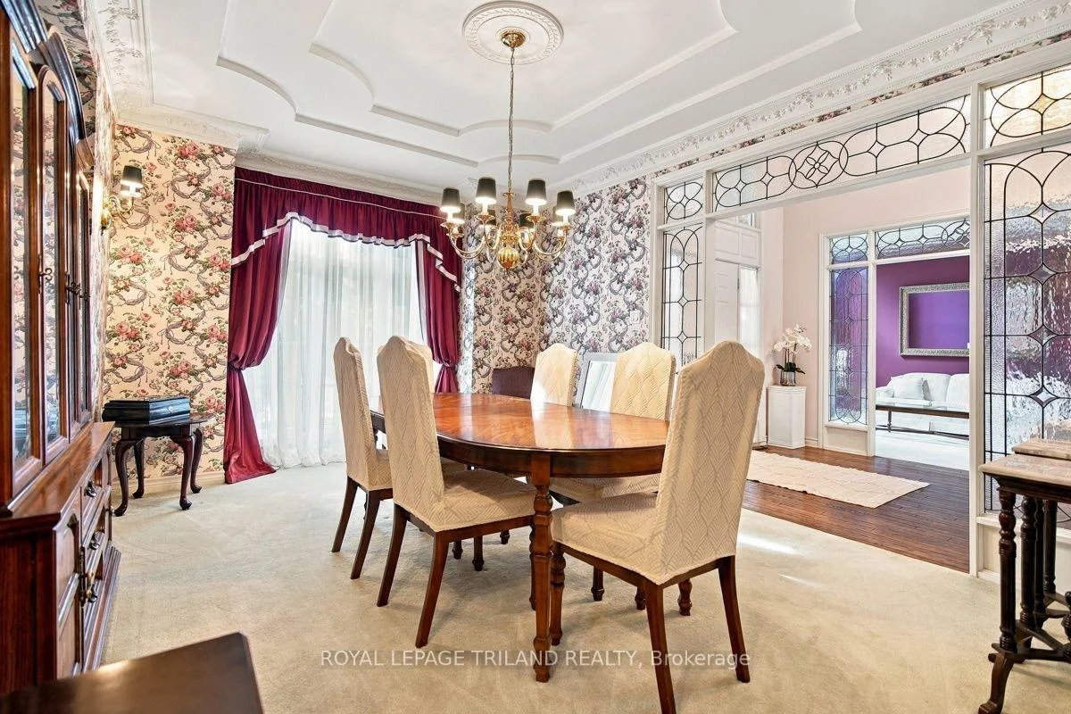Photo 9 of 35 Butternut Grove, London, South B — HOMEH