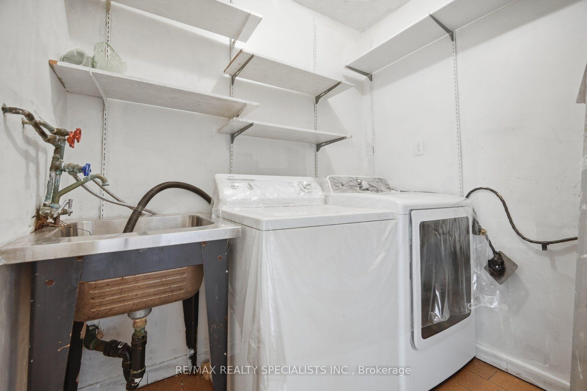 Photo 34 of 1169 Lakeshore Road E, Mississauga, Lakeview — HOMEH