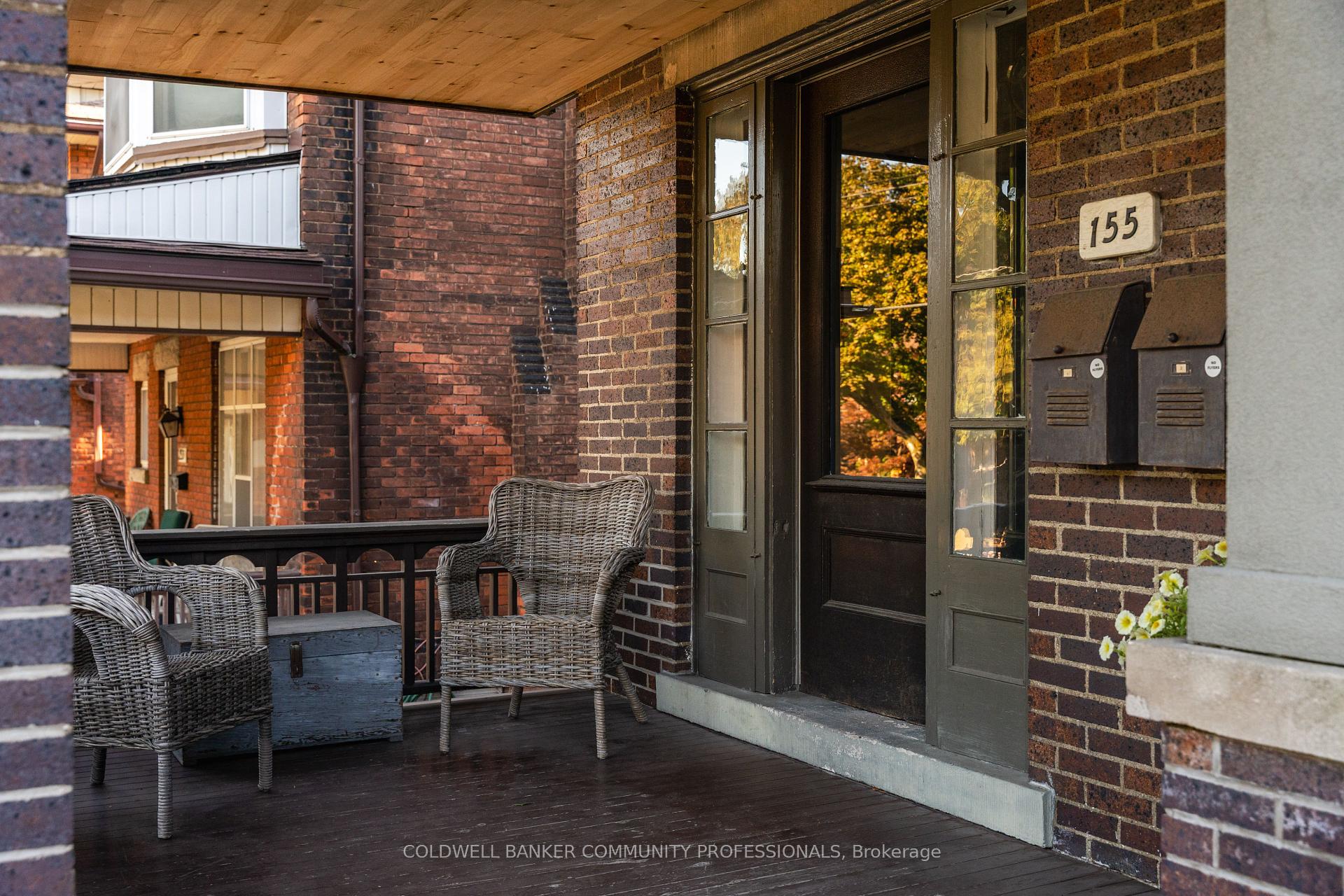 Photo 3 of 155 Sherman Avenue S, Hamilton, Blakeley — HOMEH