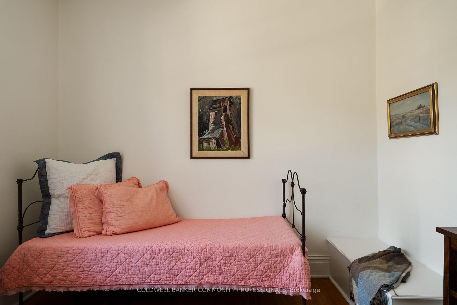 Photo 20 of 155 Sherman Avenue S, Hamilton, Blakeley — HOMEH