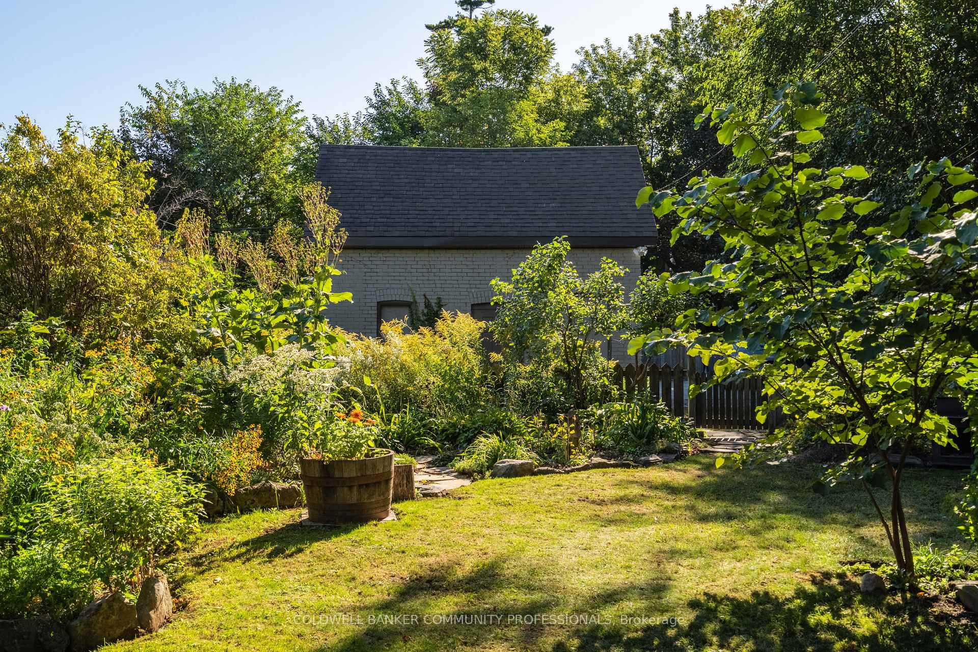Photo 43 of 155 Sherman Avenue S, Hamilton, Blakeley — HOMEH