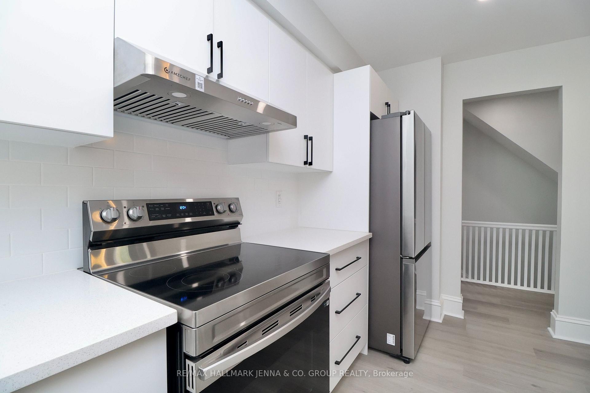 Photo 11 of Unit 3, 332 Osgoode Street, Ottawa, Sandy Hill — HOMEH