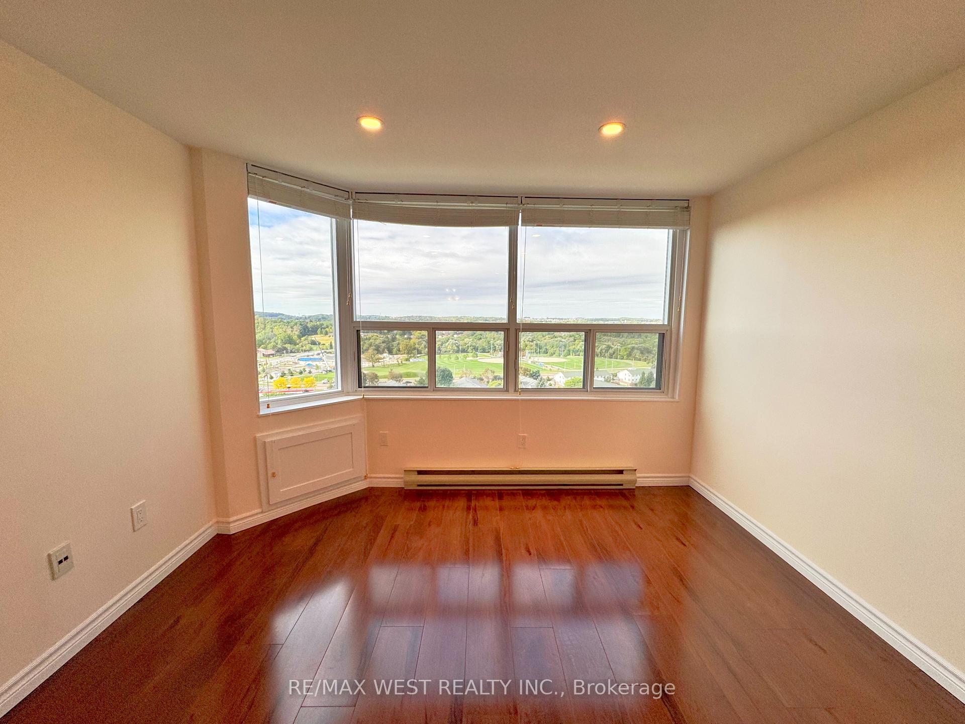 Photo 7 of Unit 1506, 55 Green Valley Drive, Kitchener, Pioneer Park — HOMEH
