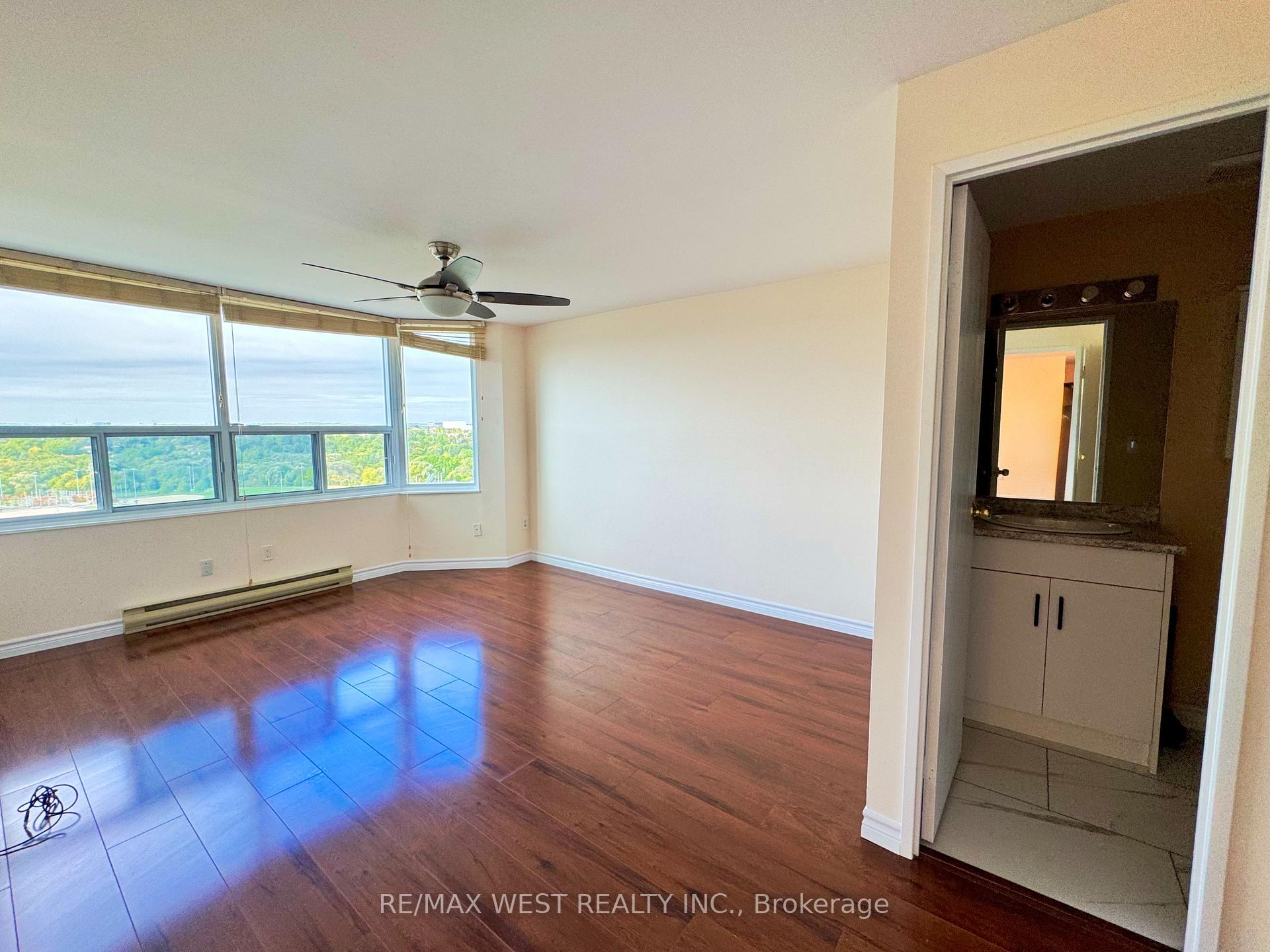 Photo 13 of Unit 1506, 55 Green Valley Drive, Kitchener, Pioneer Park — HOMEH