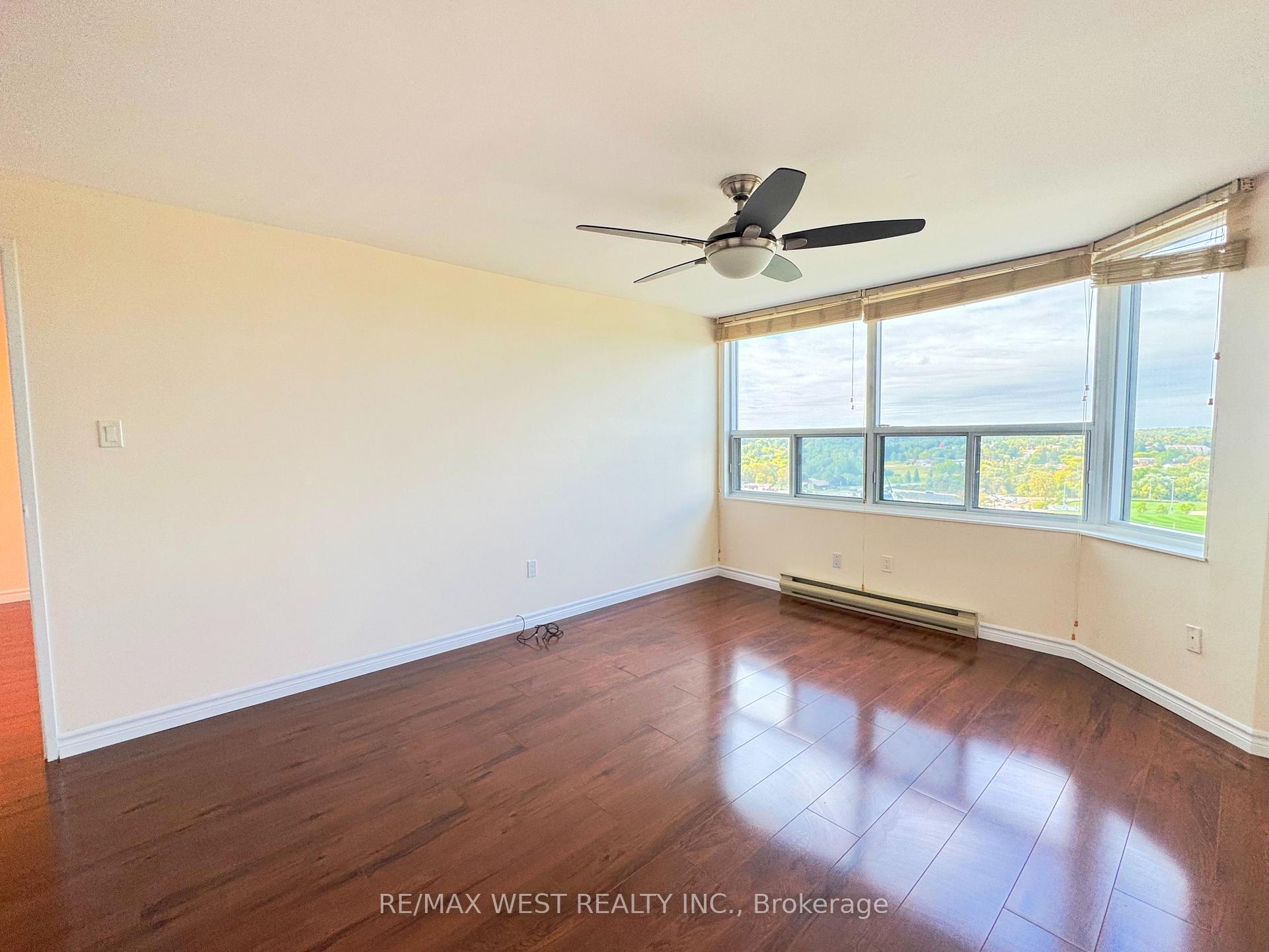 Photo 15 of Unit 1506, 55 Green Valley Drive, Kitchener, Pioneer Park — HOMEH