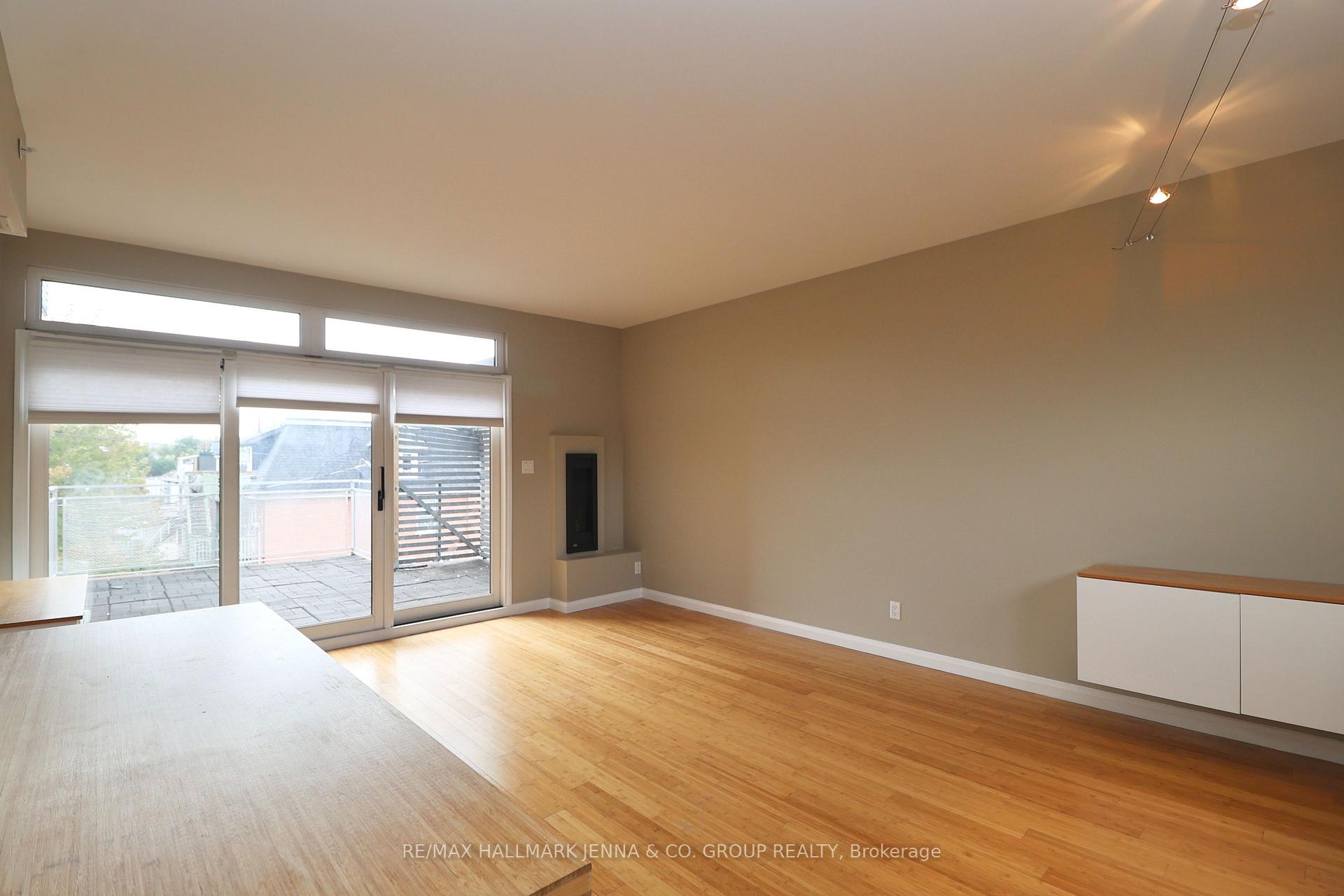 Photo 5 of Unit 3, 331 Osgoode Street, Ottawa, Sandy Hill — HOMEH