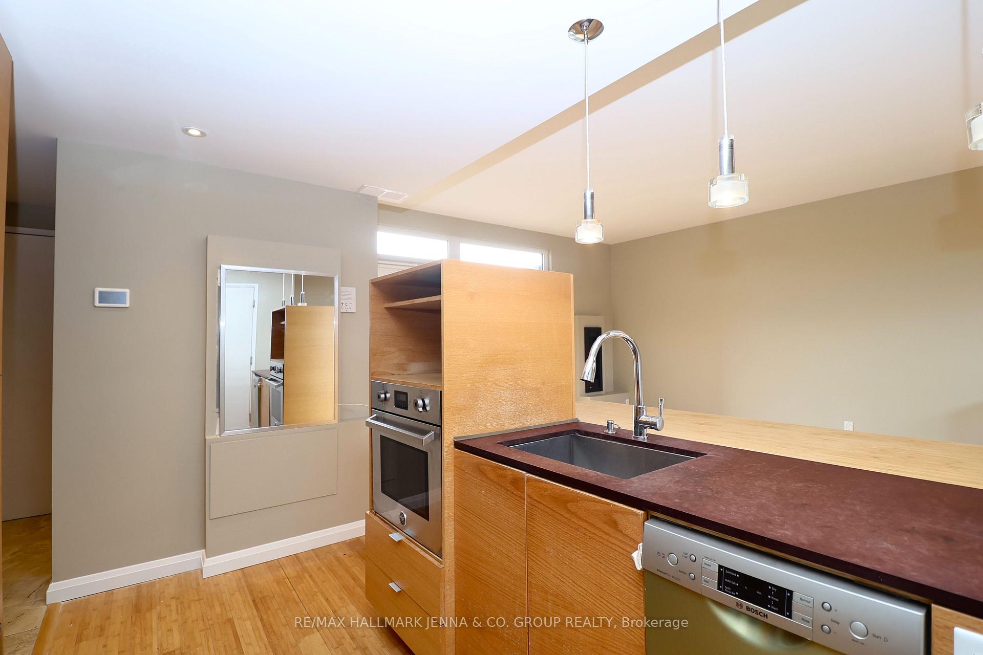 Photo 11 of Unit 3, 331 Osgoode Street, Ottawa, Sandy Hill — HOMEH