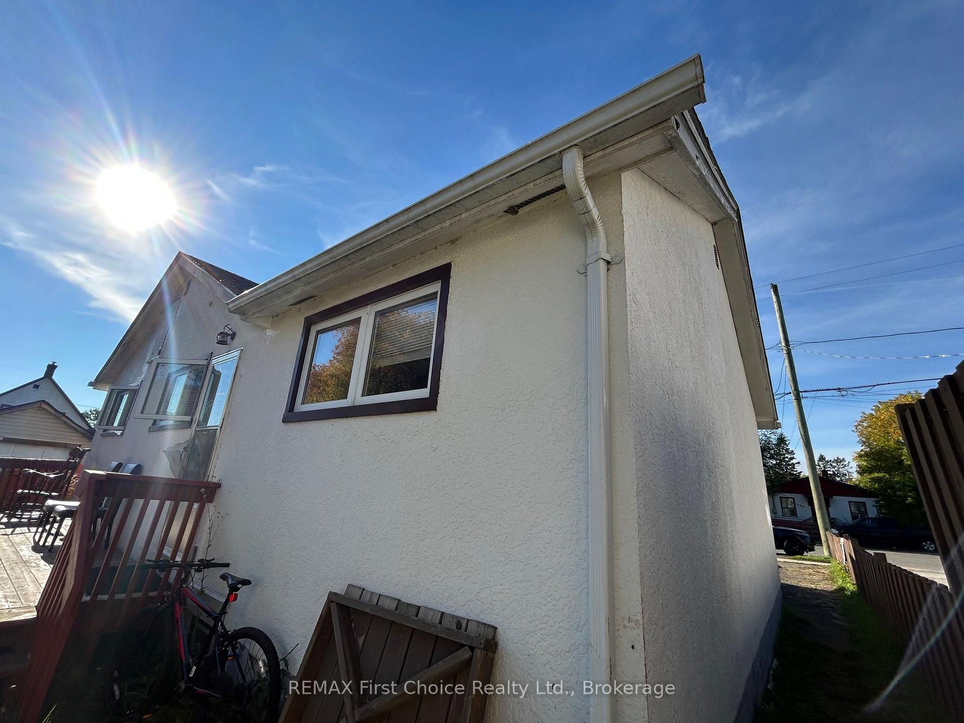 Photo 4 of 344 Cornwall Avenue, Thunder Bay, Court / Cumberland — HOMEH
