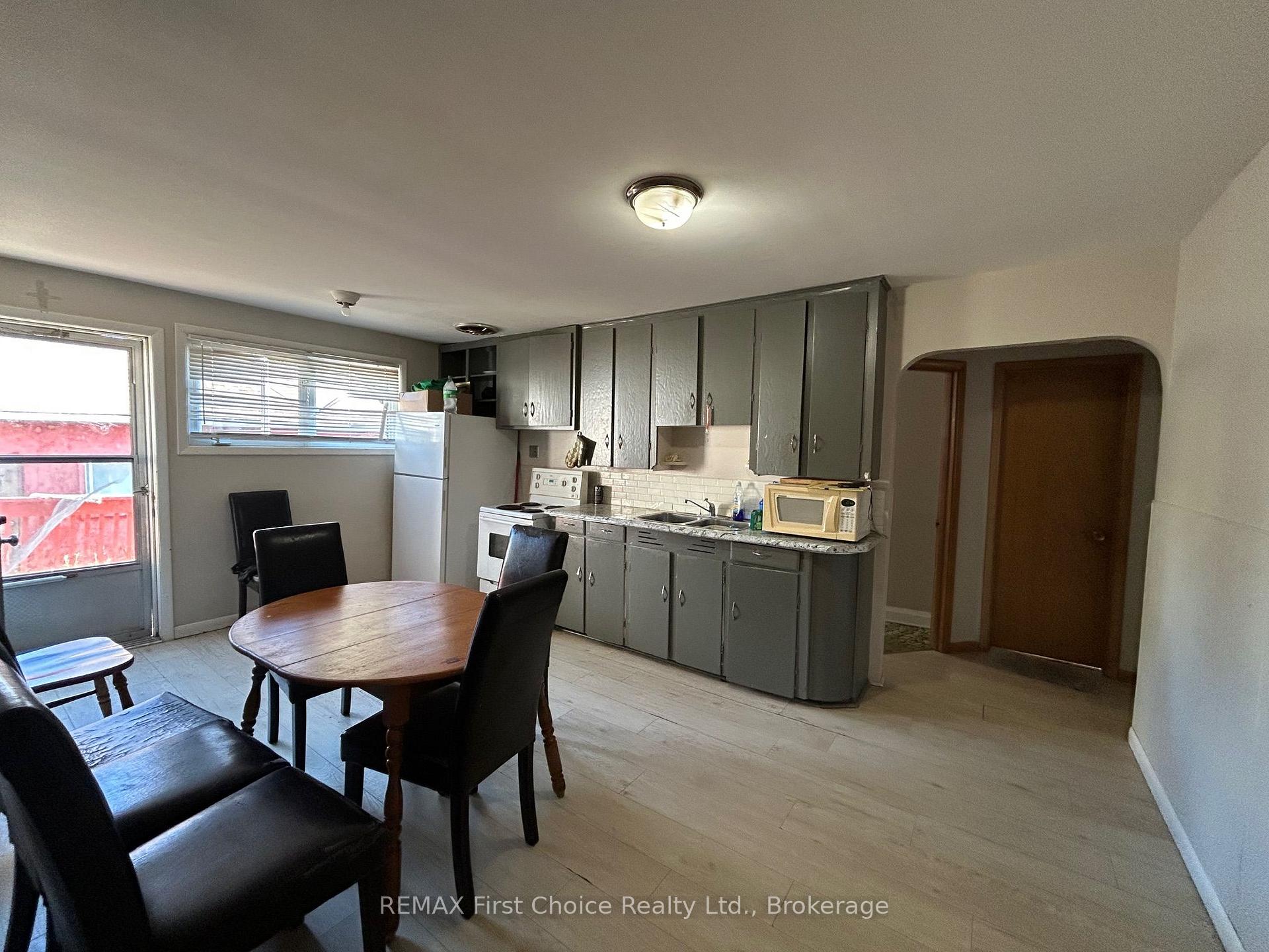 Photo 7 of 344 Cornwall Avenue, Thunder Bay, Court / Cumberland — HOMEH