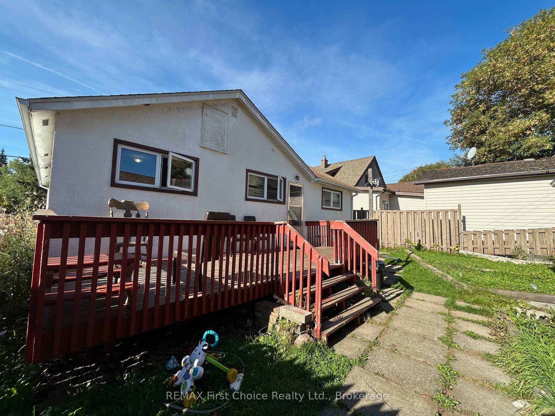 Photo 23 of 344 Cornwall Avenue, Thunder Bay, Court / Cumberland — HOMEH