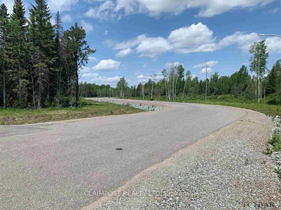 Photo 3 of 100 Abbey Lane, Timmins, TS - Dalton — HOMEH