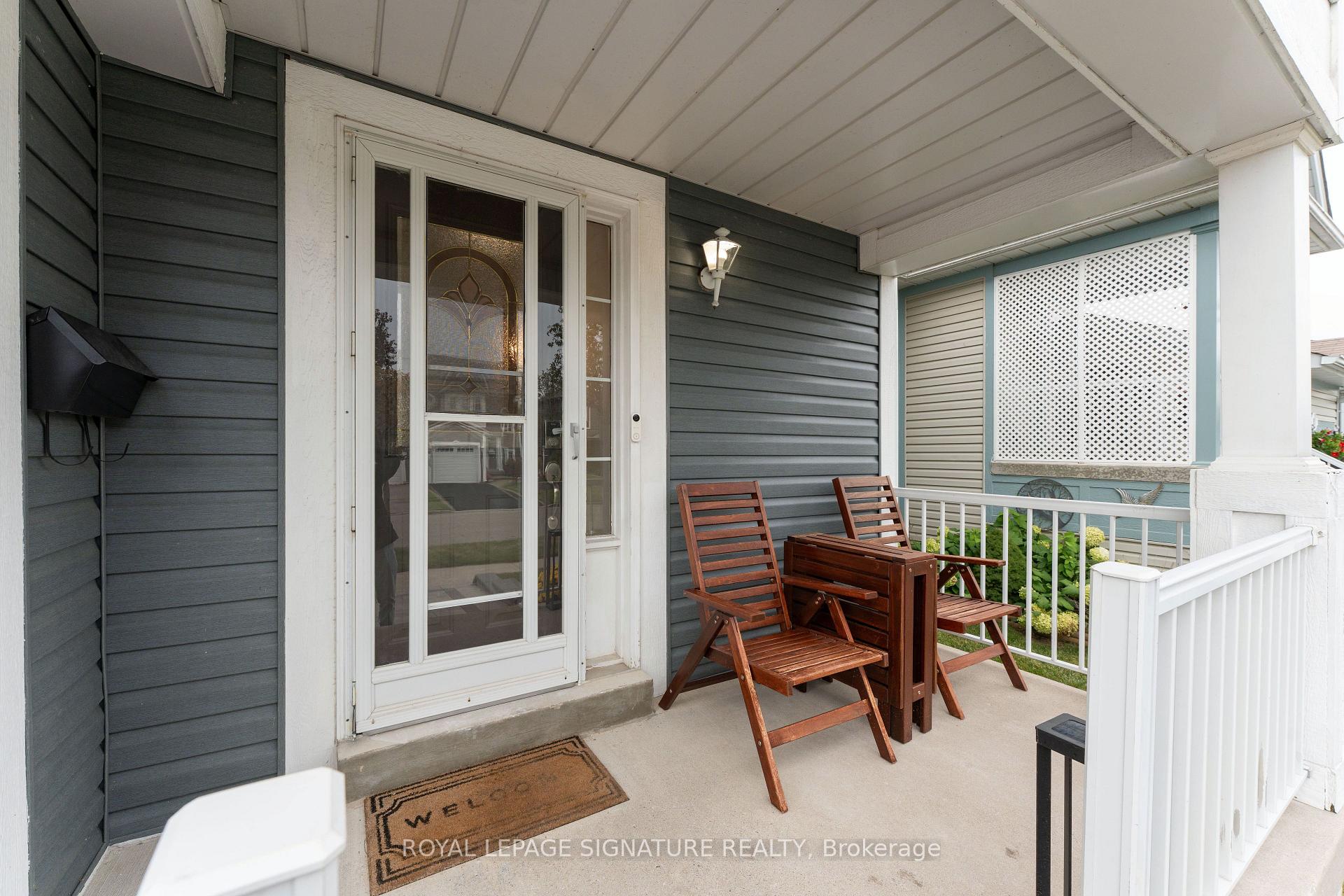 Photo 3 of 16 Beacham Crescent, Clarington, Newcastle — HOMEH