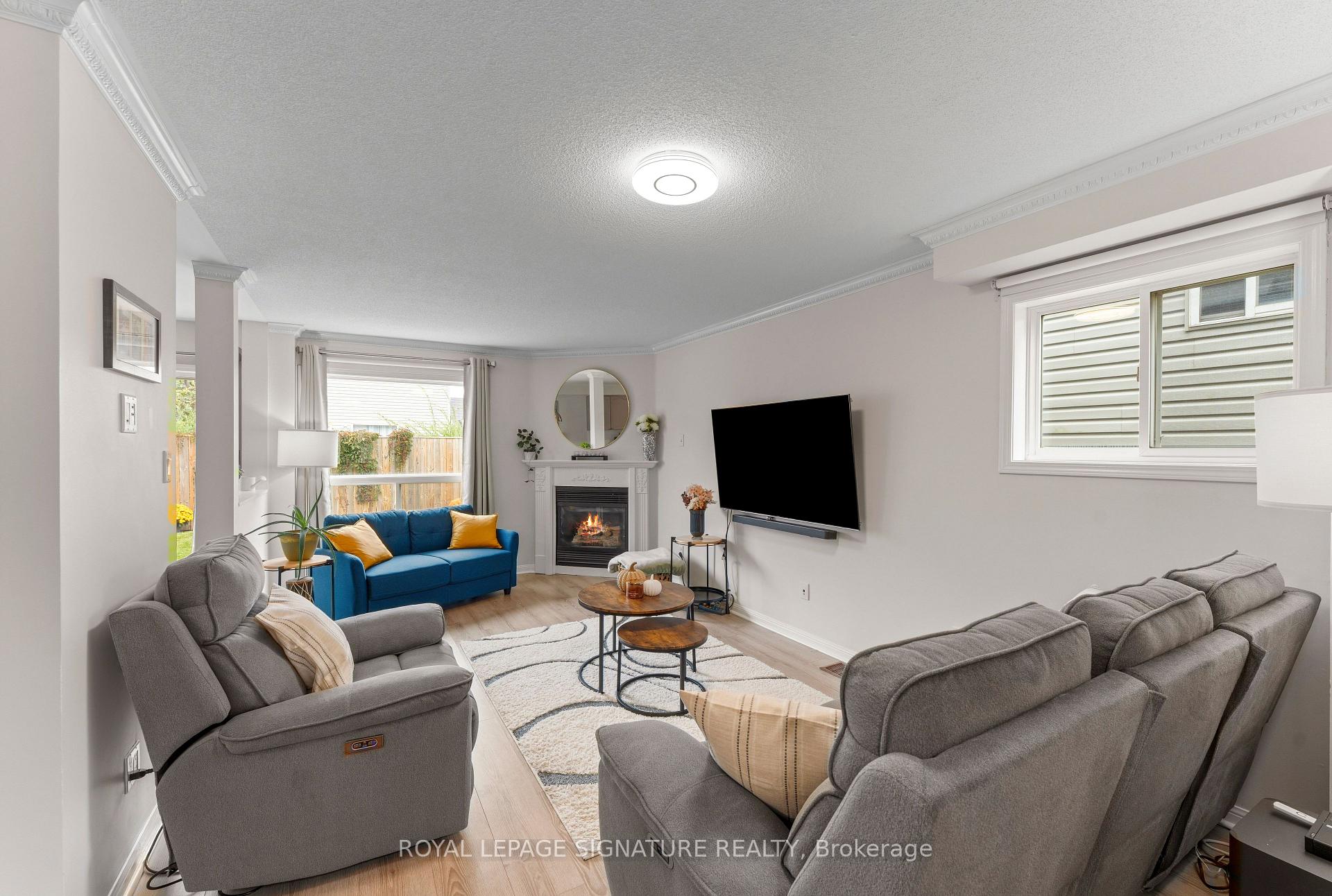 Photo 5 of 16 Beacham Crescent, Clarington, Newcastle — HOMEH