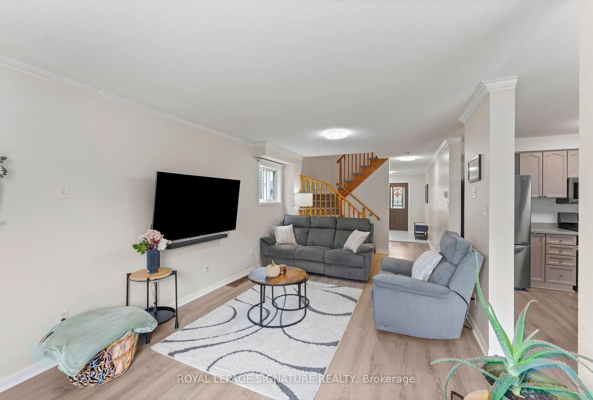 Photo 7 of 16 Beacham Crescent, Clarington, Newcastle — HOMEH