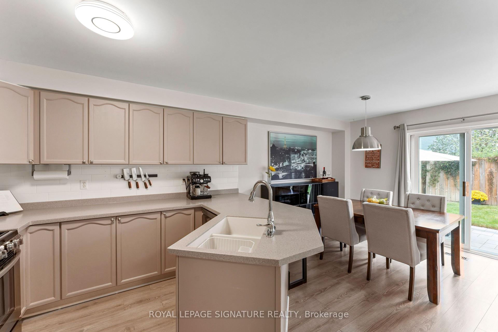 Photo 9 of 16 Beacham Crescent, Clarington, Newcastle — HOMEH