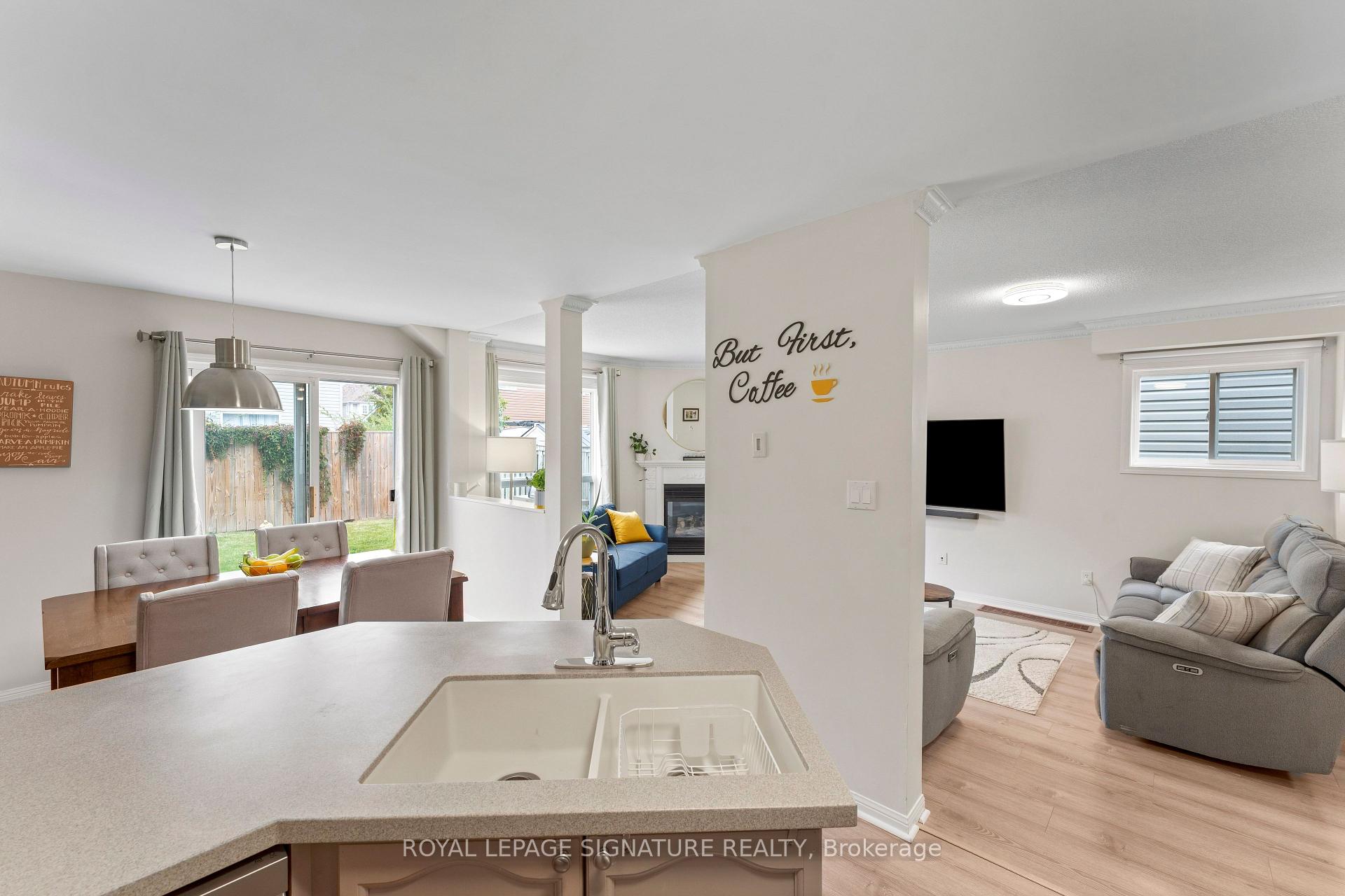 Photo 10 of 16 Beacham Crescent, Clarington, Newcastle — HOMEH