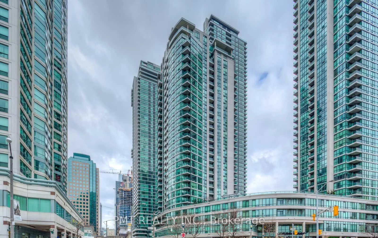 Photo 27 of Unit 408, 12 Yonge Street, Toronto, Waterfront Communities — HOMEH