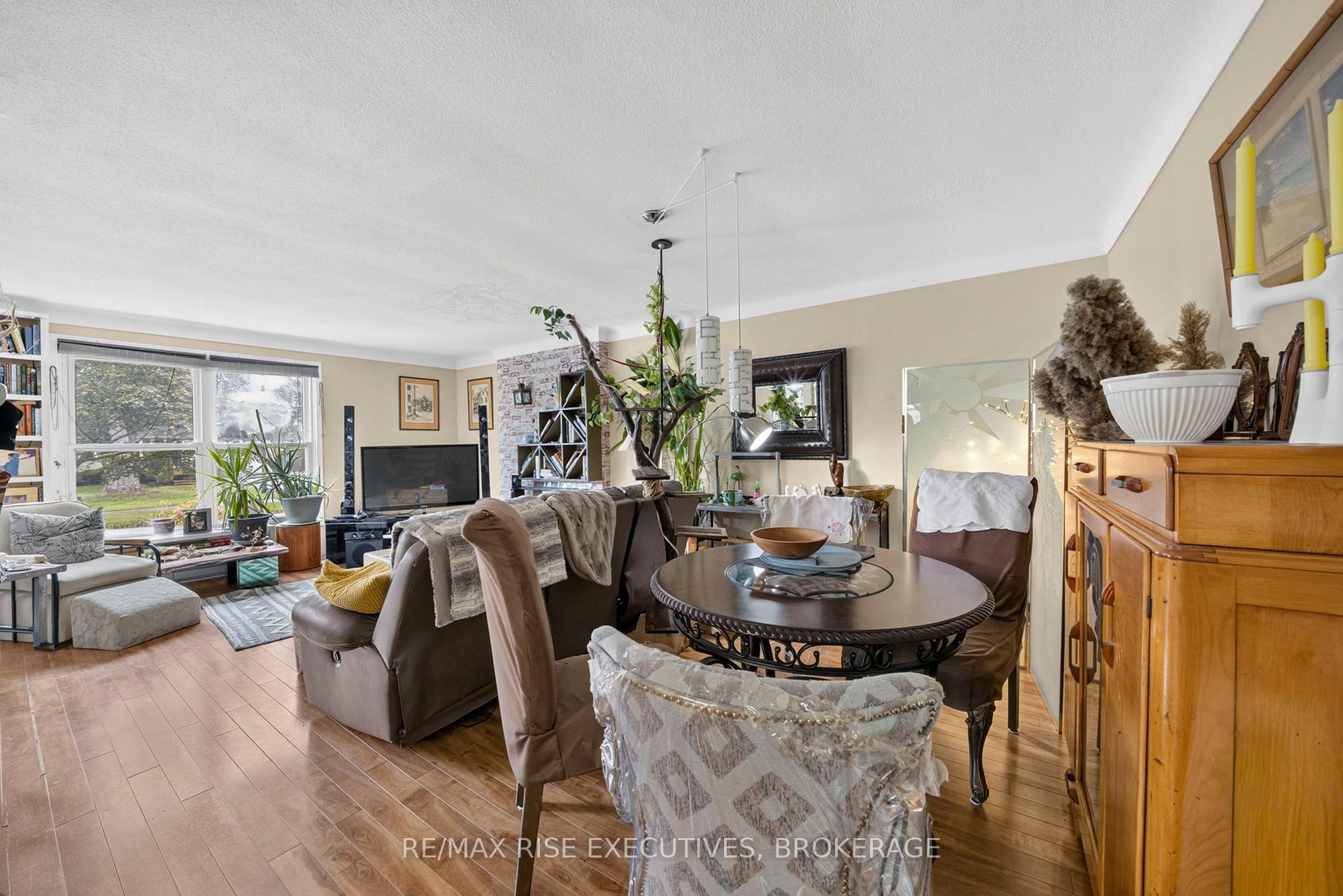 Photo 6 of 33 Montgomery Boulevard, Kingston, City SouthWest — HOMEH