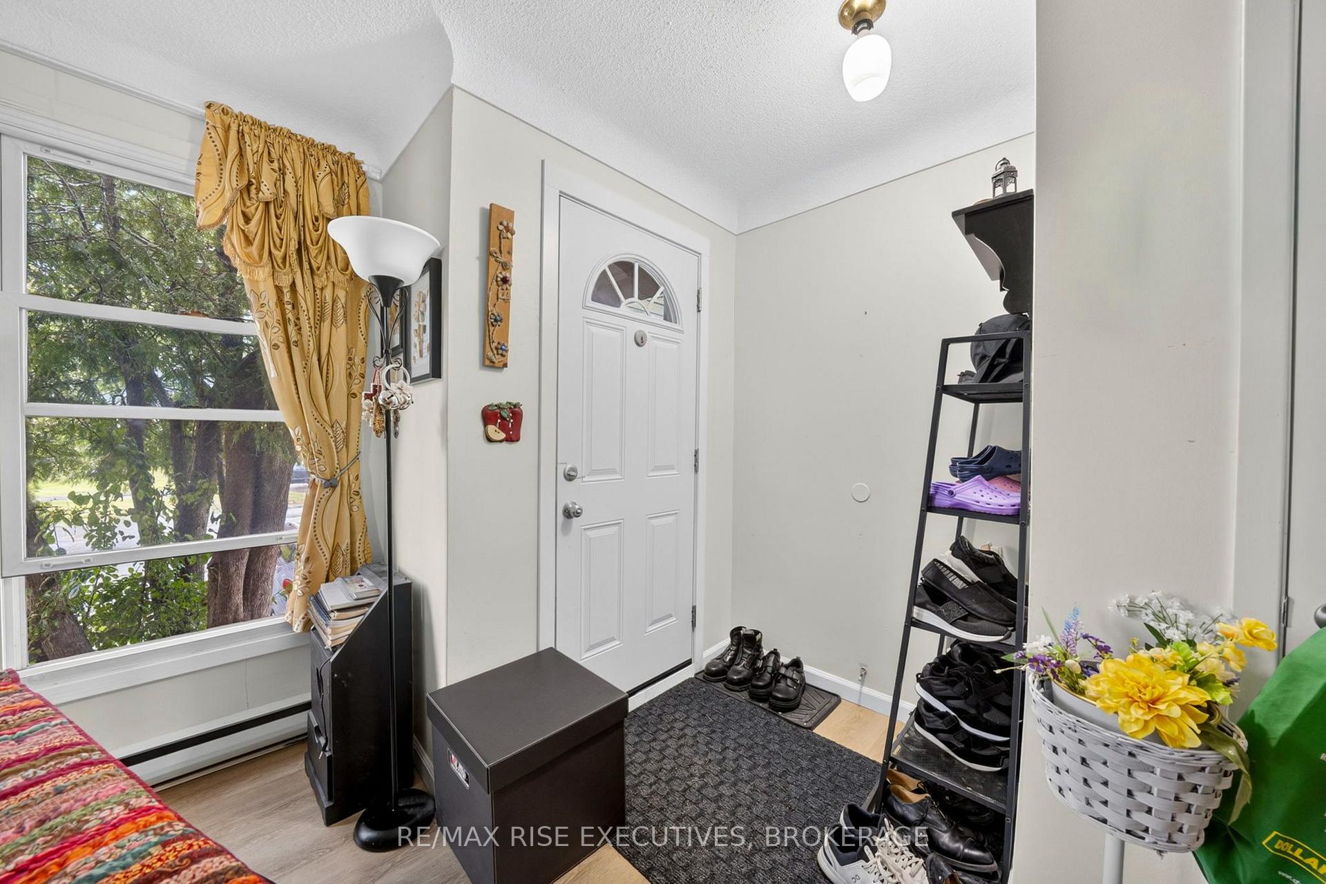 Photo 24 of 33 Montgomery Boulevard, Kingston, City SouthWest — HOMEH