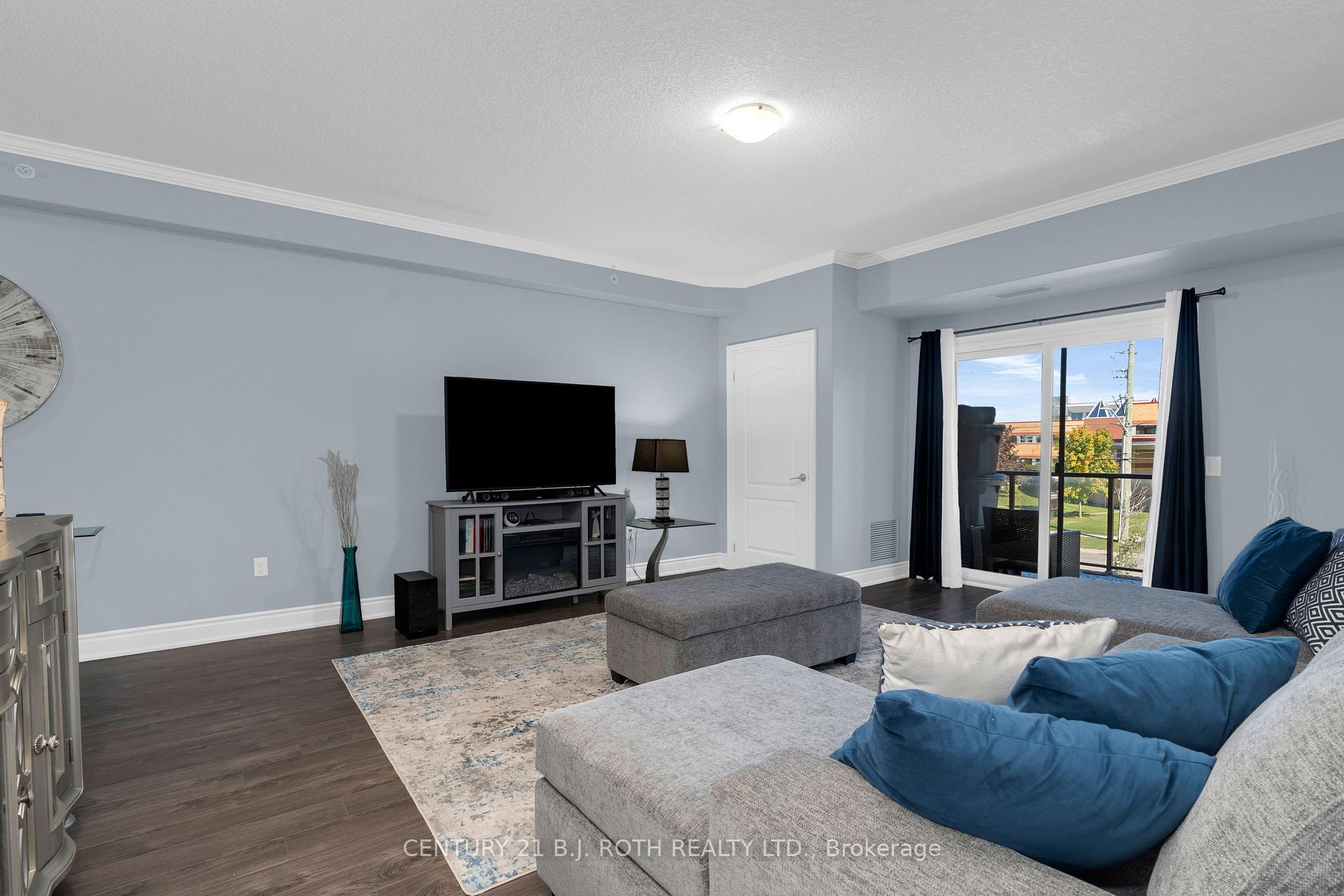 Photo 9 of Unit 201, 720 Yonge Street, Barrie, Painswick South — HOMEH