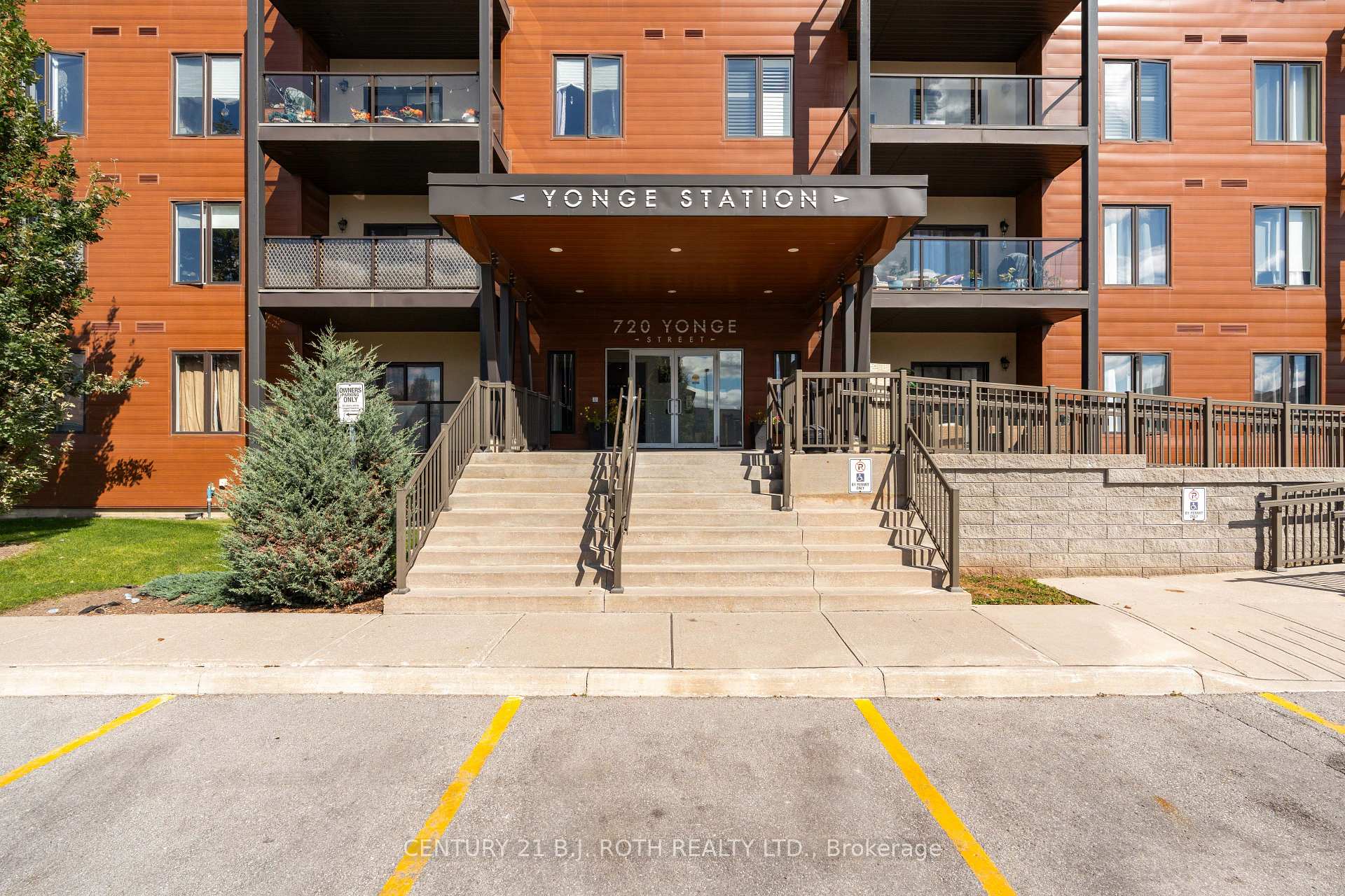 Photo 26 of Unit 201, 720 Yonge Street, Barrie, Painswick South — HOMEH