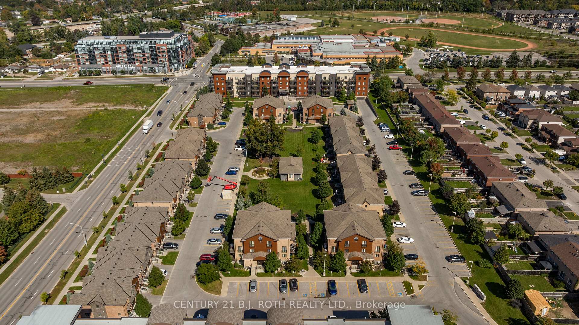 Photo 41 of Unit 201, 720 Yonge Street, Barrie, Painswick South — HOMEH
