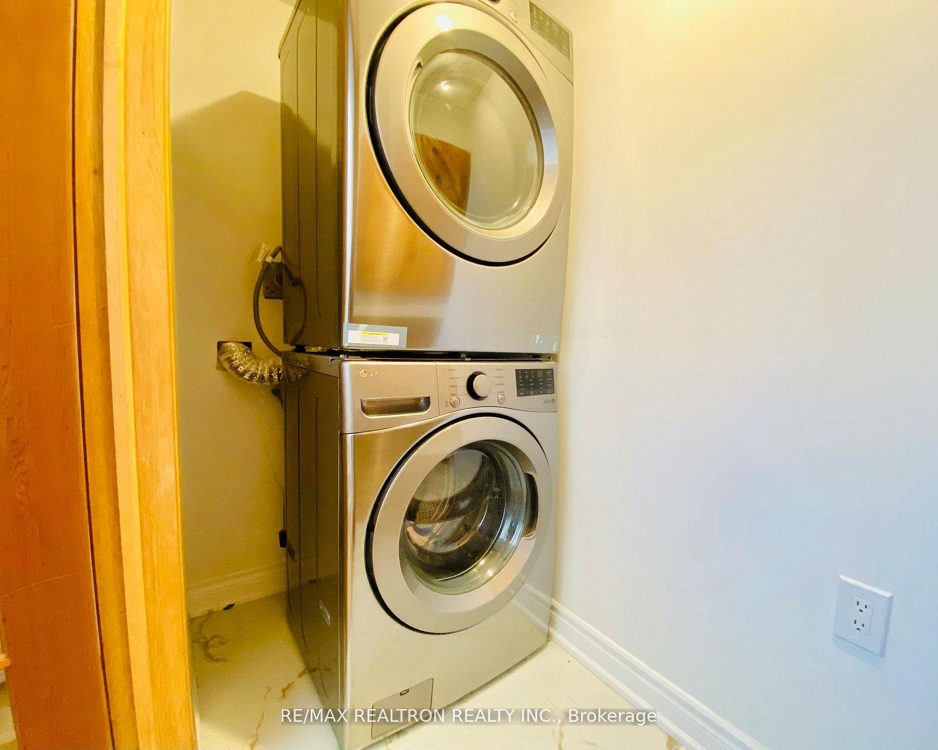 Photo 2 of Unit Upper, 129 Sexton Crescent, North York, Hillcrest Village — HOMEH
