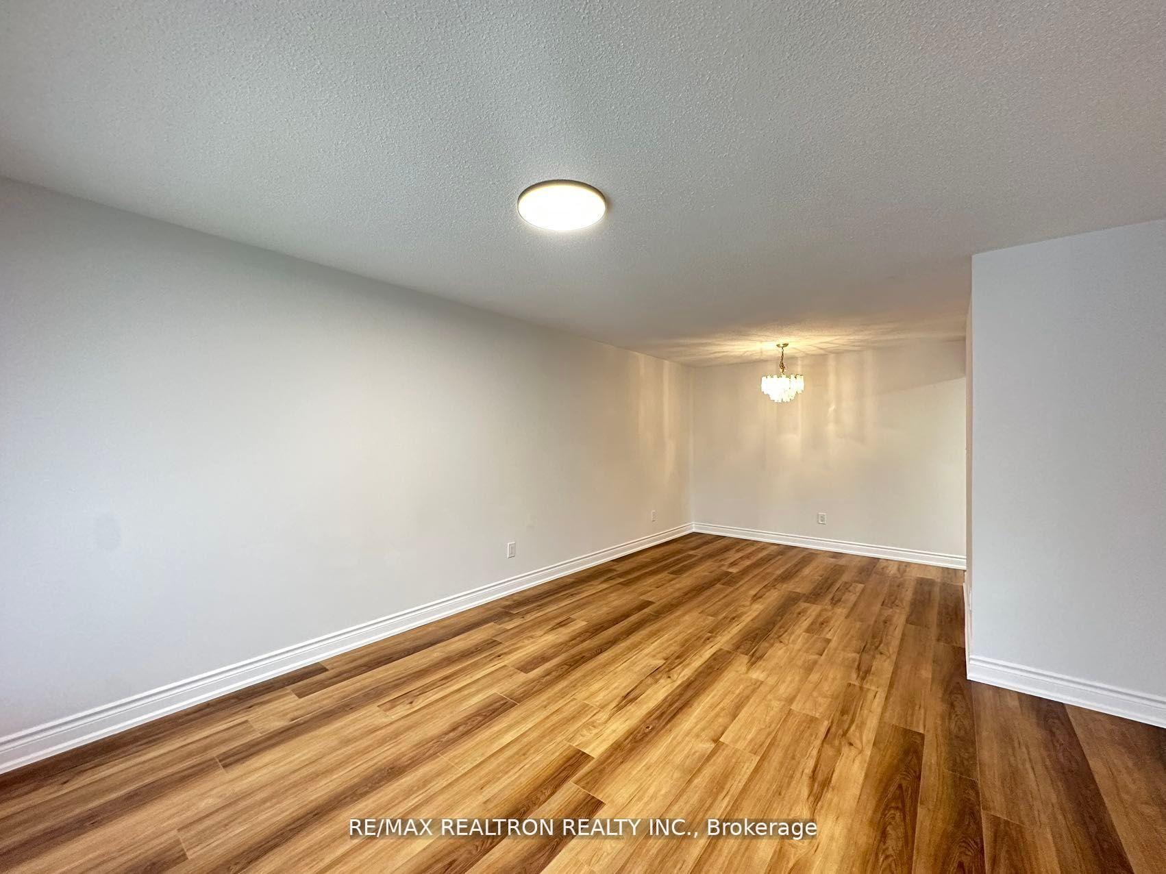 Photo 9 of Unit Upper, 129 Sexton Crescent, North York, Hillcrest Village — HOMEH