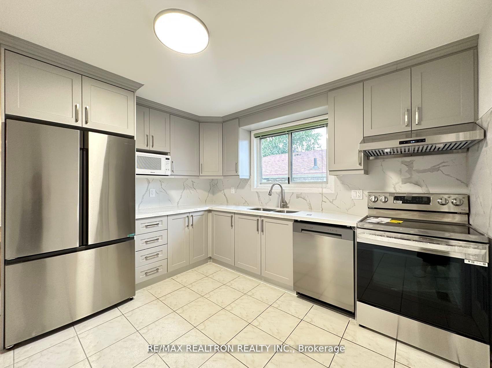 Photo 29 of Unit Upper, 129 Sexton Crescent, North York, Hillcrest Village — HOMEH