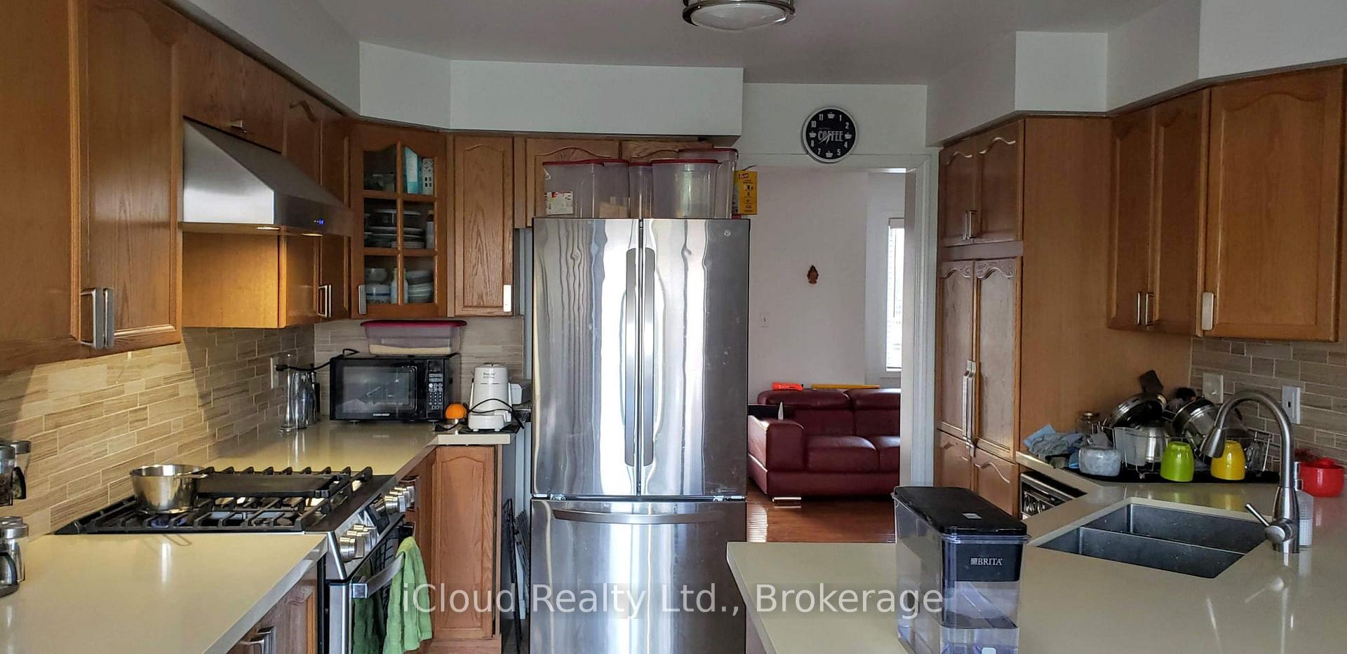 Photo 2 of 1675 Samuelson Circle, Mississauga, Meadowvale Village — HOMEH