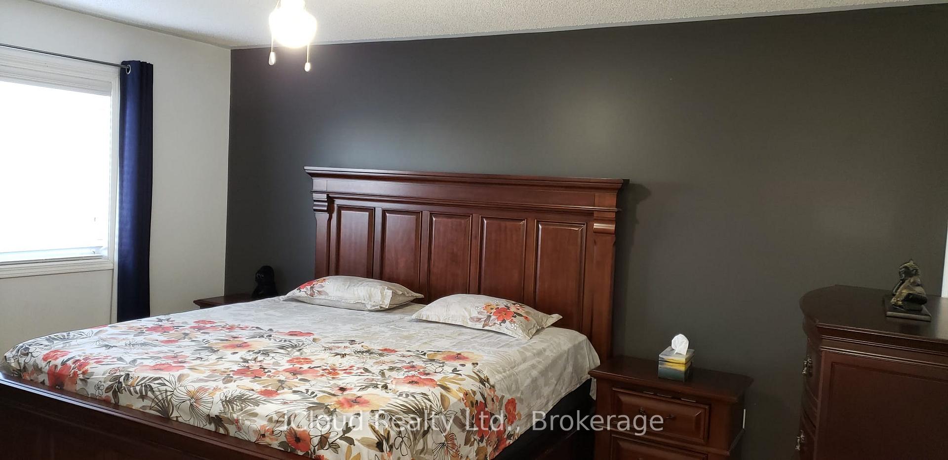 Photo 11 of 1675 Samuelson Circle, Mississauga, Meadowvale Village — HOMEH