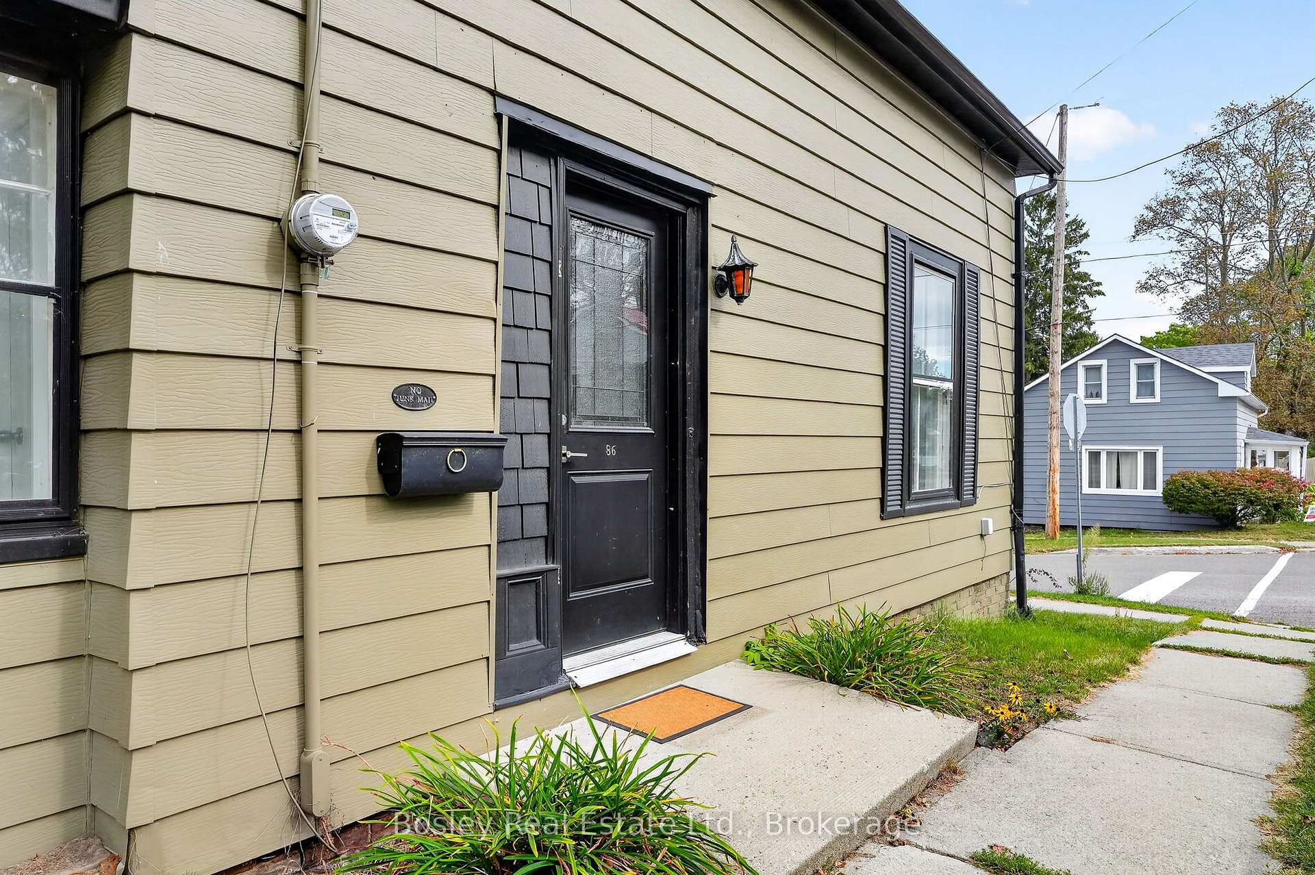 Photo 4 of 86 Charles Street, Port Hope — HOMEH