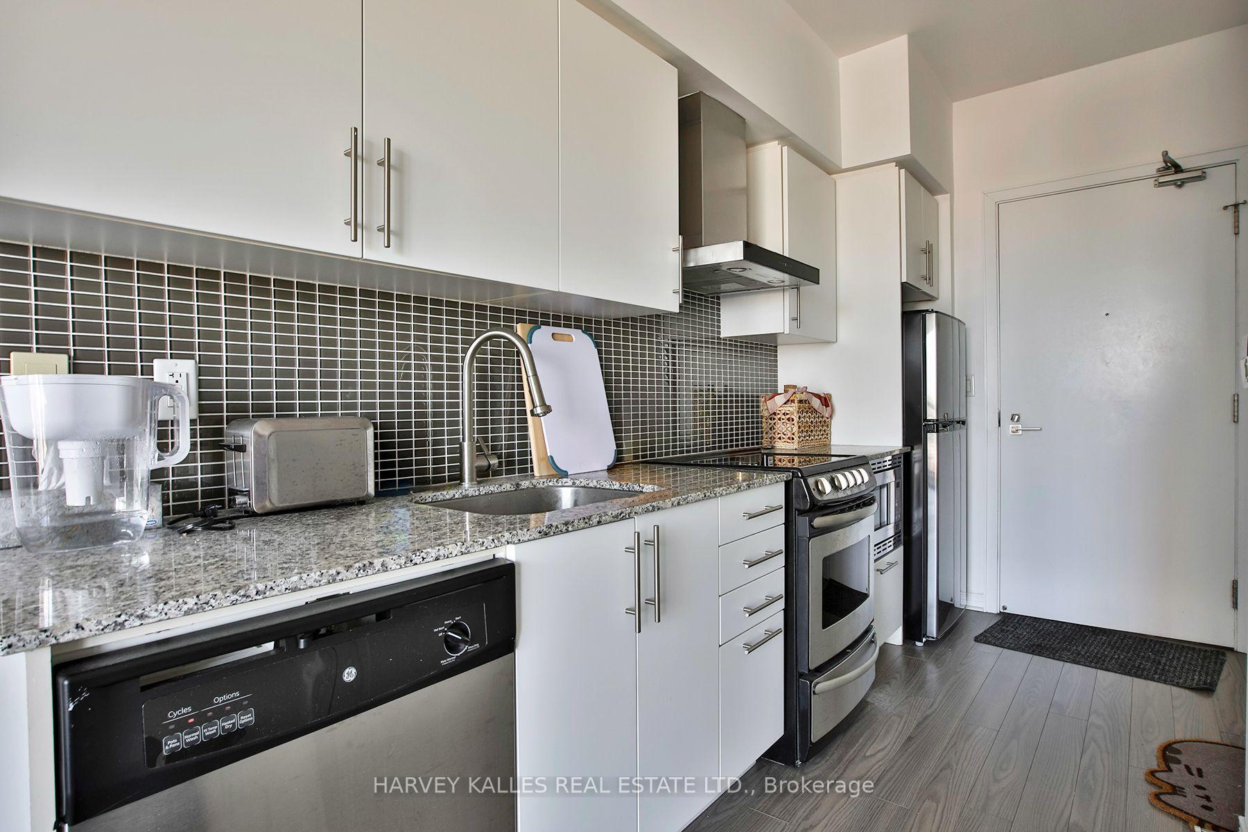 Photo 4 of Unit 2309, 352 Front Street W, Toronto, Waterfront Communities — HOMEH