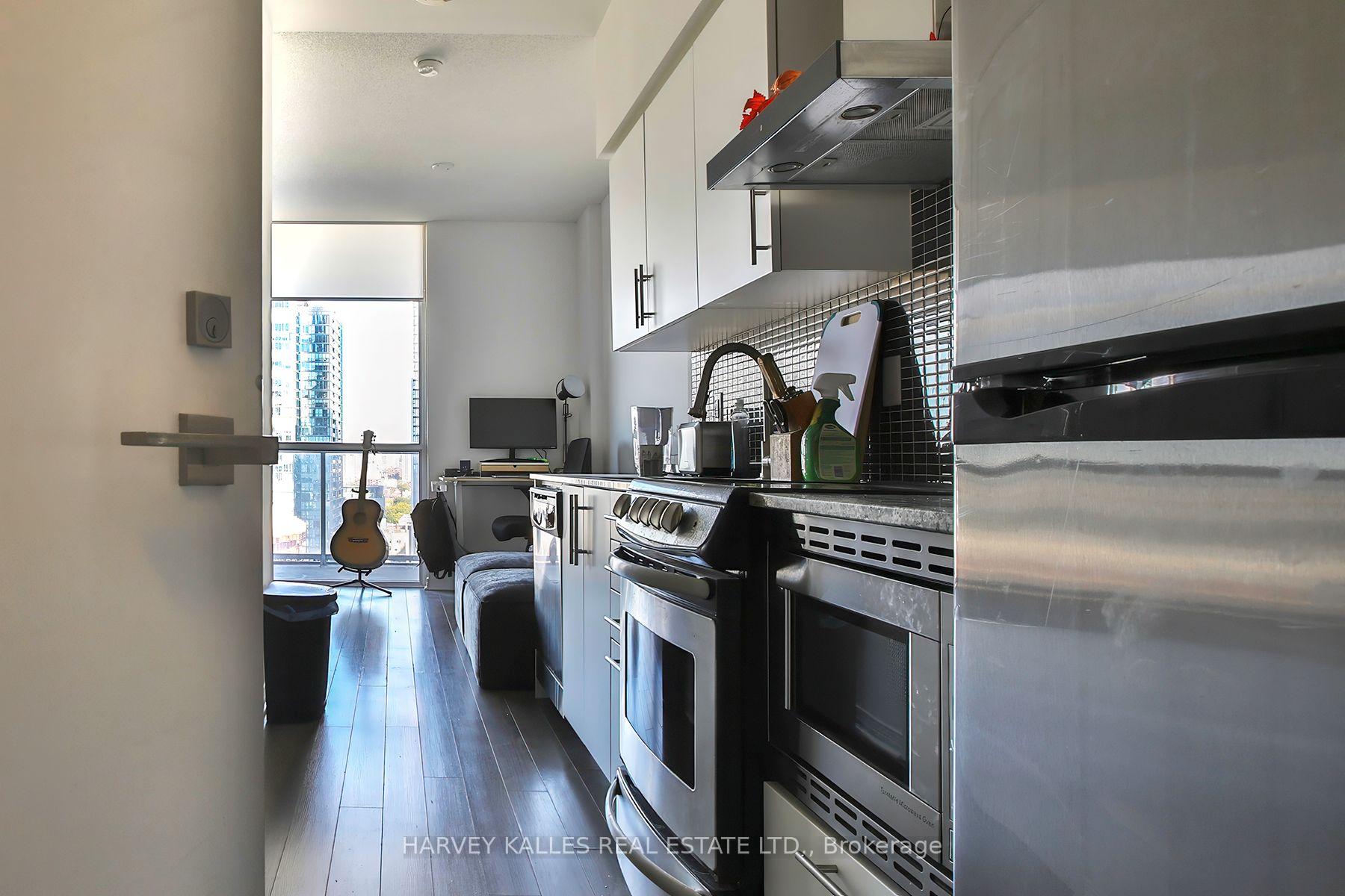 Photo 5 of Unit 2309, 352 Front Street W, Toronto, Waterfront Communities — HOMEH