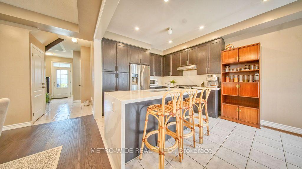 Photo 11 of 1247 Graham Clapp Avenue, Oshawa, Taunton — HOMEH